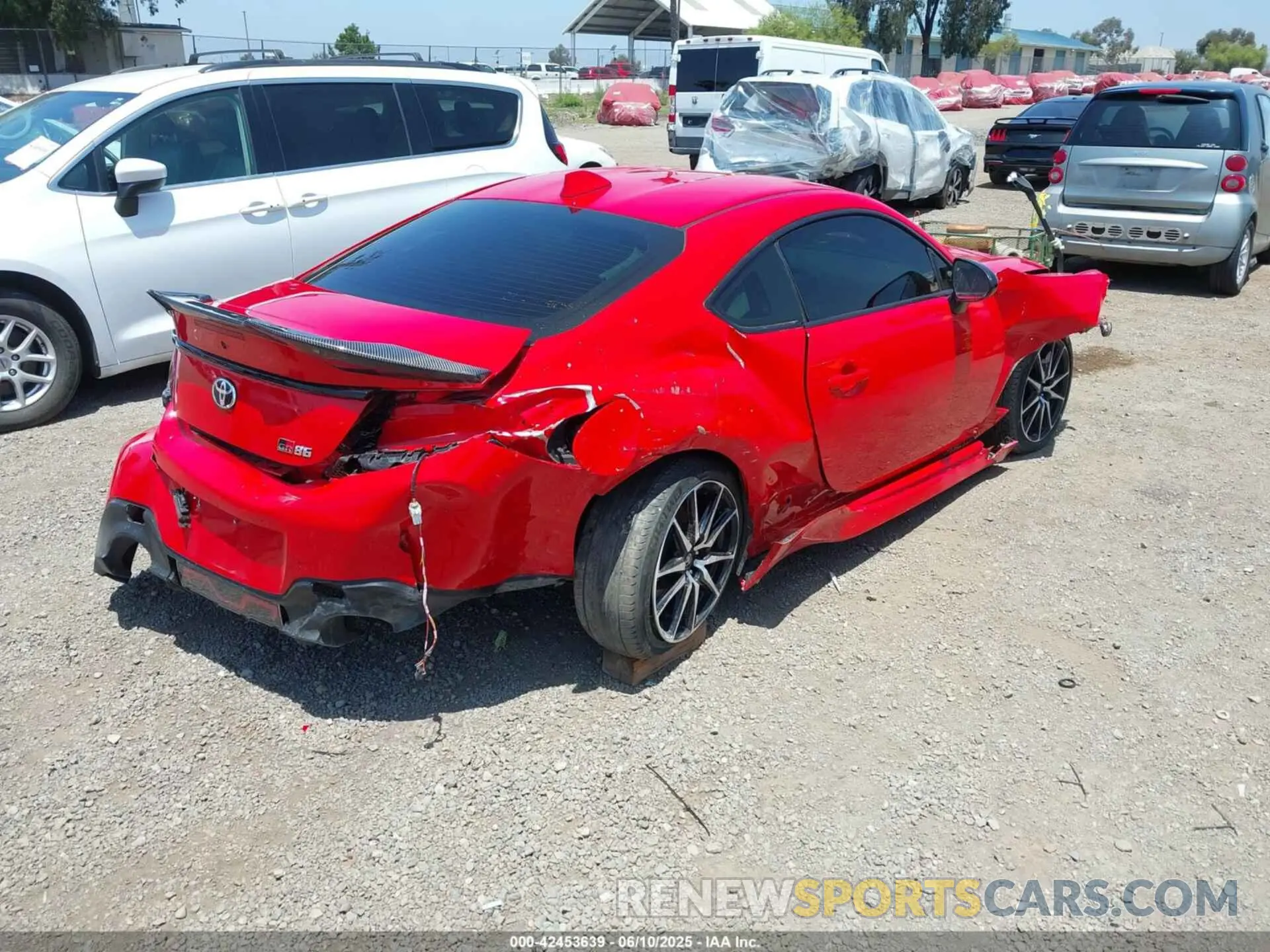 4 Photograph of a damaged car JF1ZNBB19R9751476 TOYOTA GR86 2024