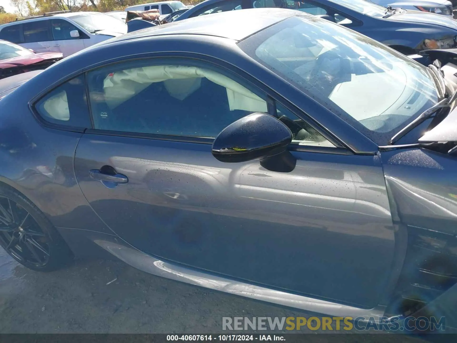 14 Фотография поврежденного автомобиля JF1ZNBE11R9758675 TOYOTA GR86 2024