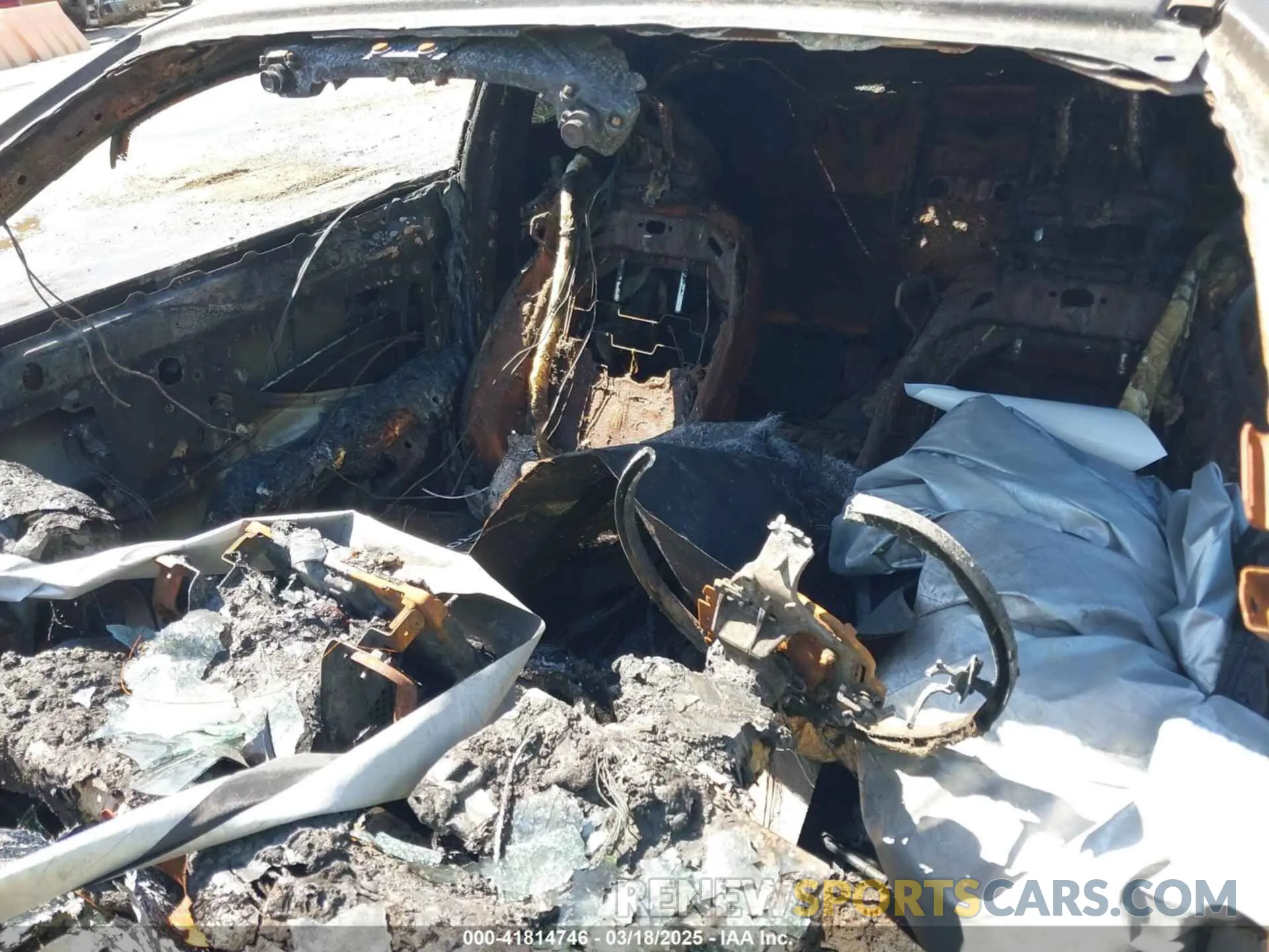 11 Photograph of a damaged car JF1ZNBE16R9750877 TOYOTA GR86 2024