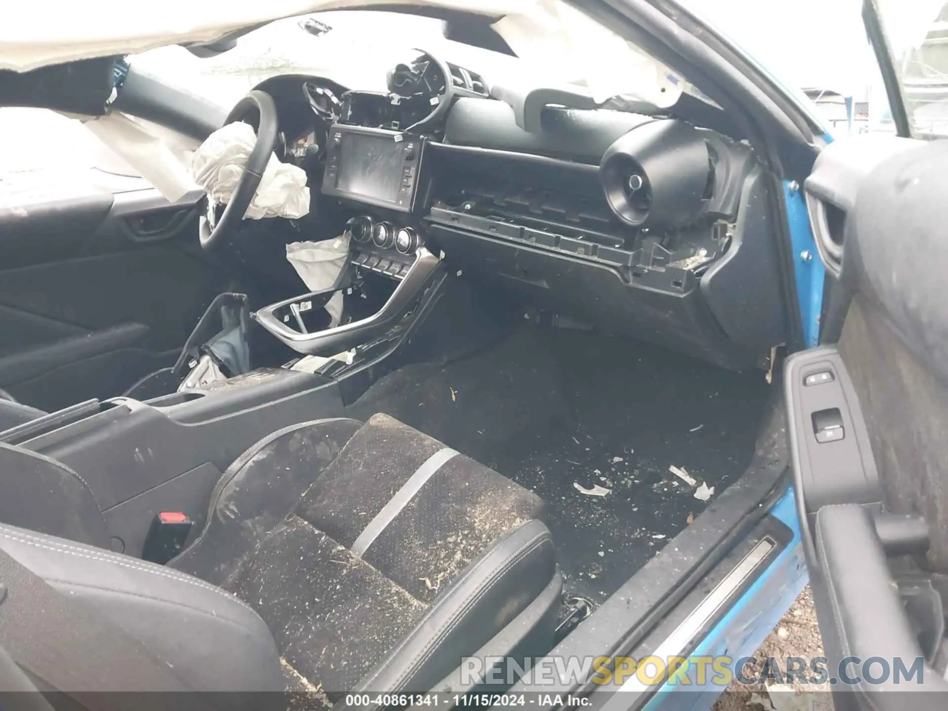 5 Photograph of a damaged car JF1ZNBE17R8756404 TOYOTA GR86 2024