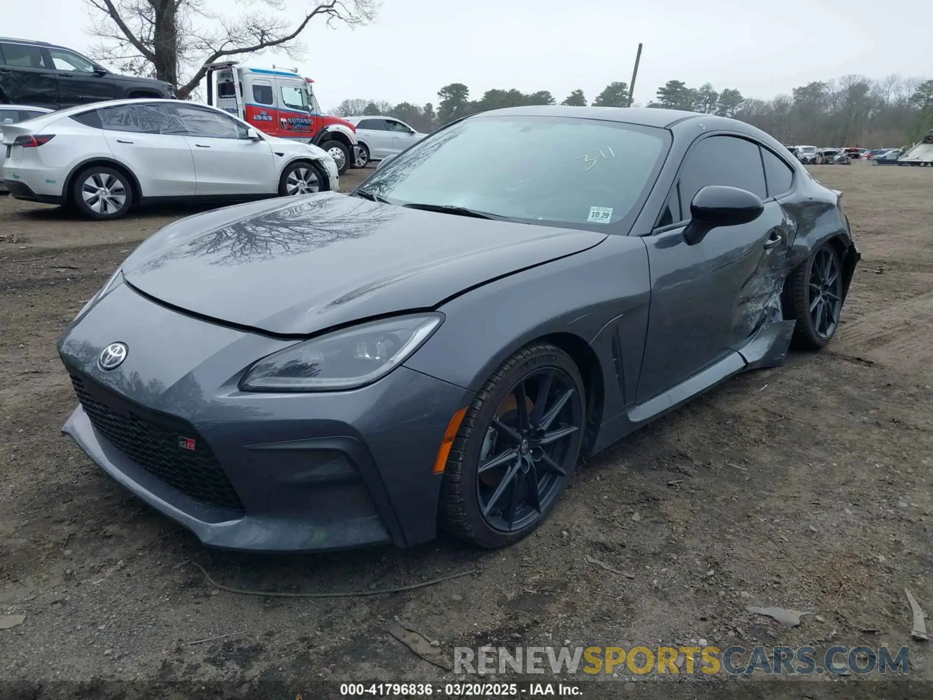 2 Фотография поврежденного автомобиля JF1ZNBE18R8756993 TOYOTA GR86 2024