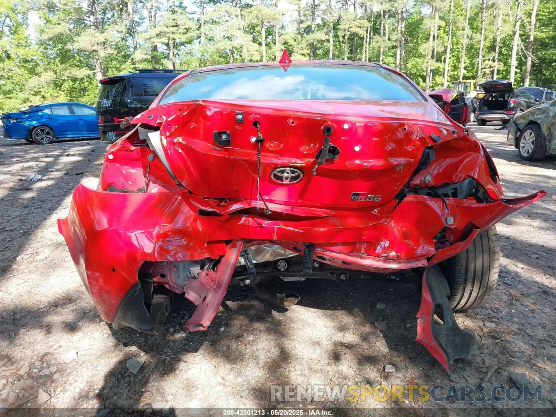 6 Фотография поврежденного автомобиля JF1ZNBE1XR8760723 TOYOTA GR86 2024
