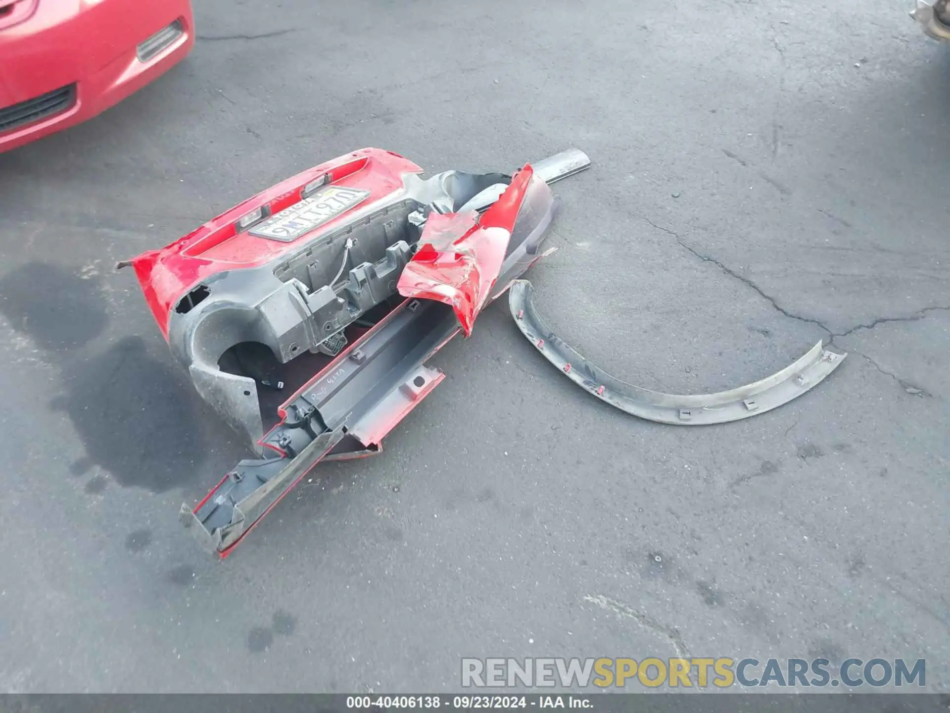 12 Фотография поврежденного автомобиля JF1ZNBM11R8752608 TOYOTA GR86 2024