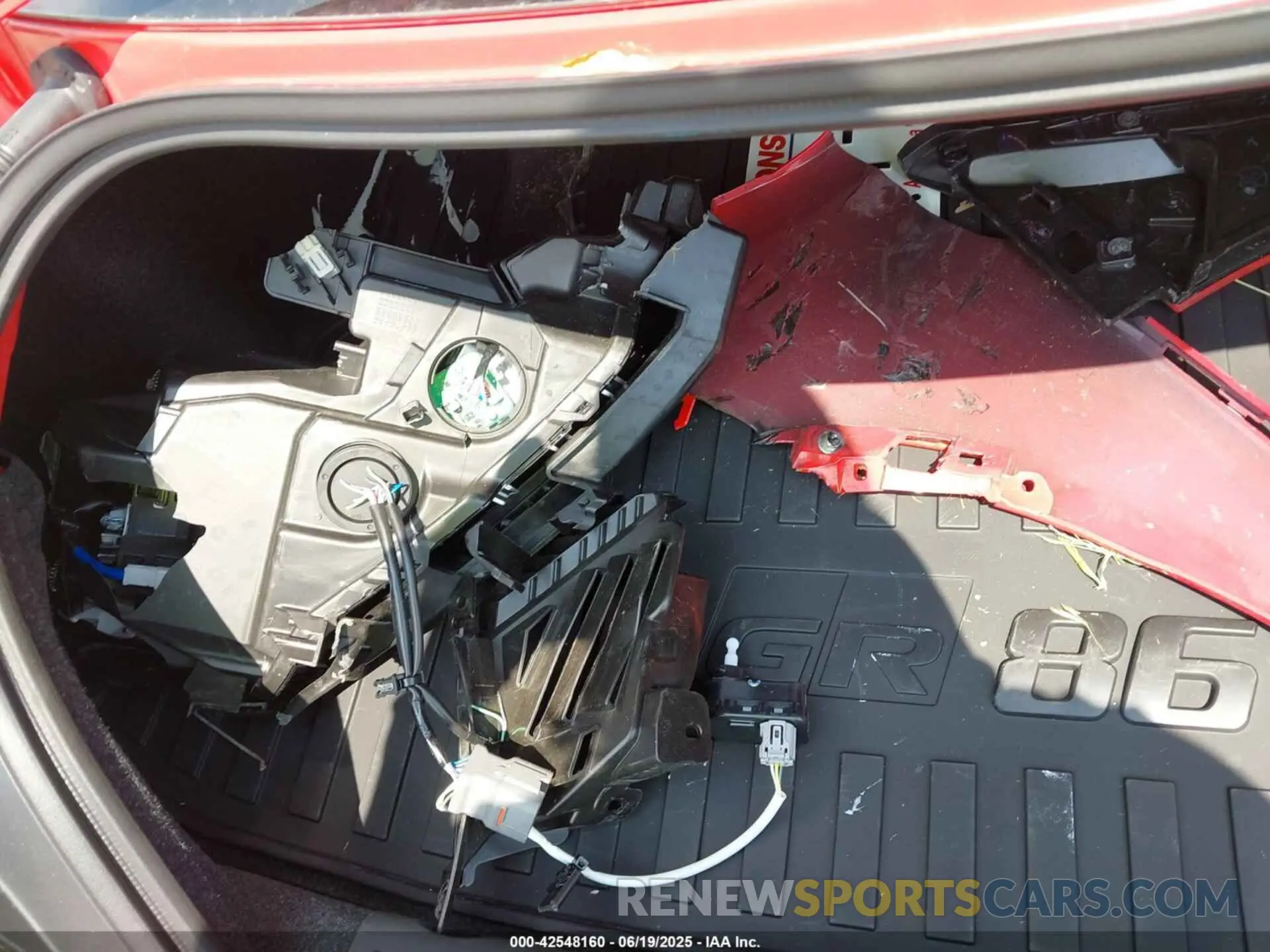 12 Photograph of a damaged car JF1ZNBB16S9755023 TOYOTA GR86 2025