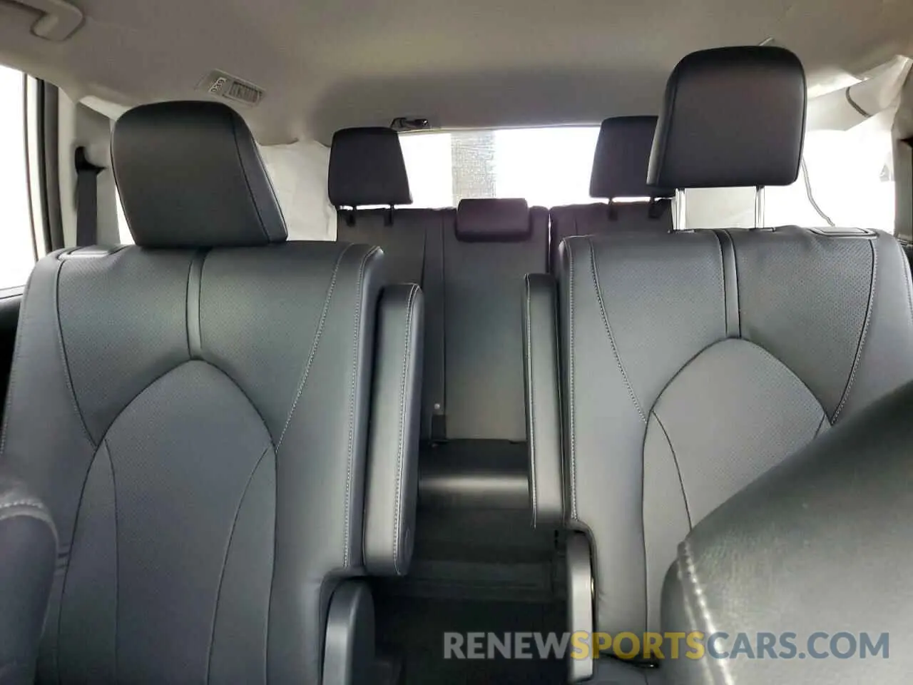10 Фотография поврежденного автомобиля 5TDAAAA58RS000923 TOYOTA GRAND HIGH 2024