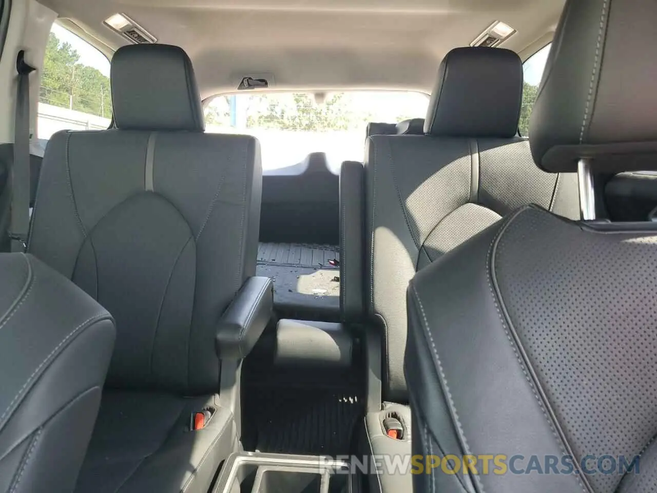 10 Фотография поврежденного автомобиля 5TDAAAB59RS016644 TOYOTA GRAND HIGH 2024