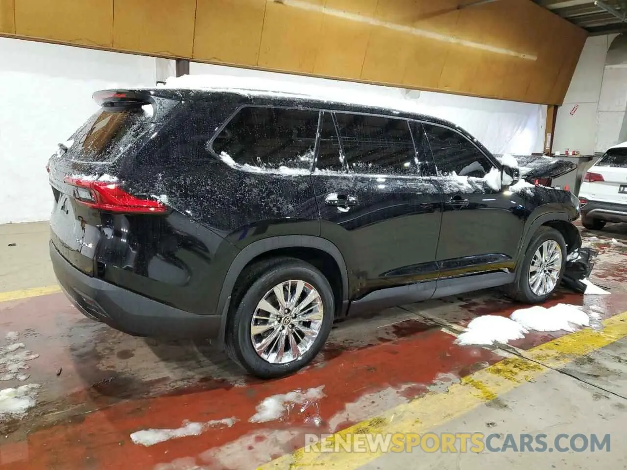 3 Фотография поврежденного автомобиля 5TDAAAB5XRS046350 TOYOTA GRAND HIGH 2024