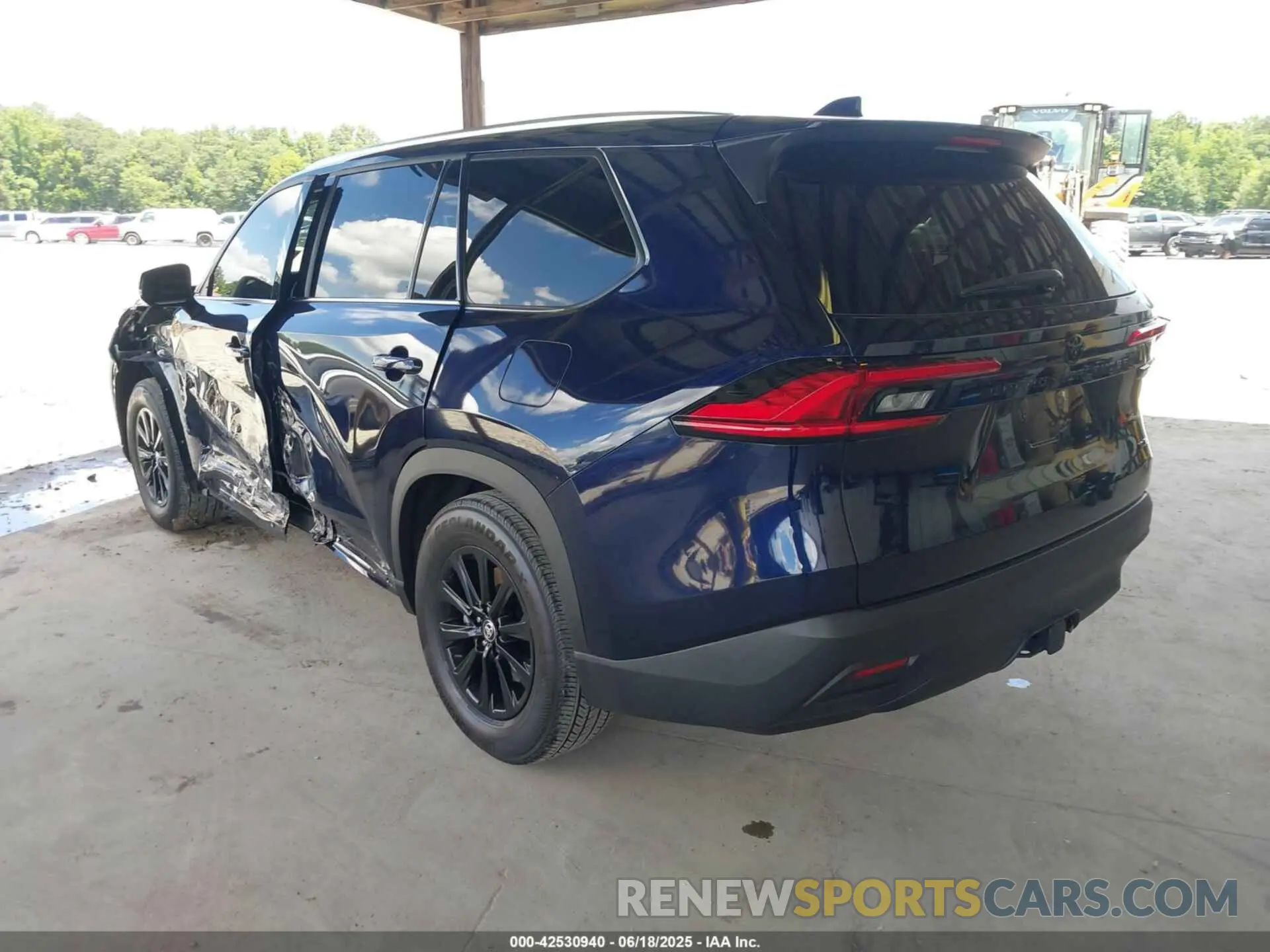 3 Фотография поврежденного автомобиля 5TDAAAA51RS000424 TOYOTA GRAND HIGHLANDER 2024
