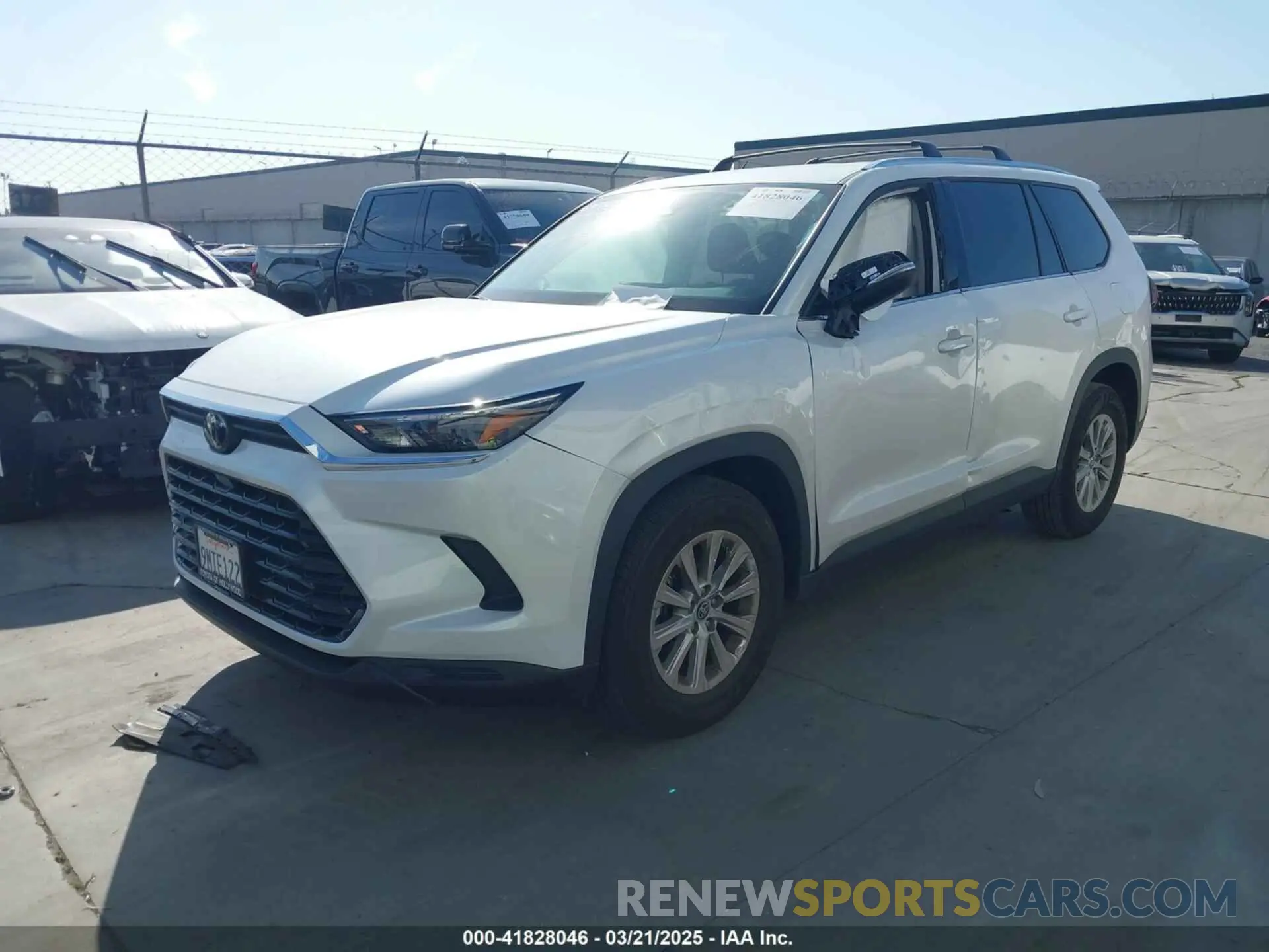 2 Фотография поврежденного автомобиля 5TDAAAA55RS013662 TOYOTA GRAND HIGHLANDER 2024