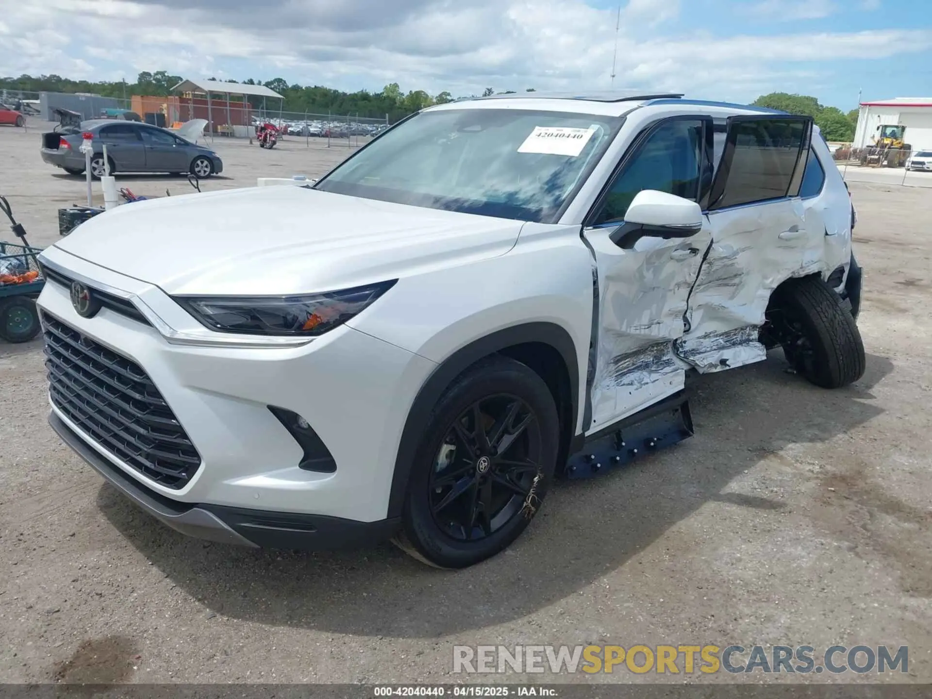 2 Photograph of a damaged car 5TDAAAB51RS041196 TOYOTA GRAND HIGHLANDER 2024