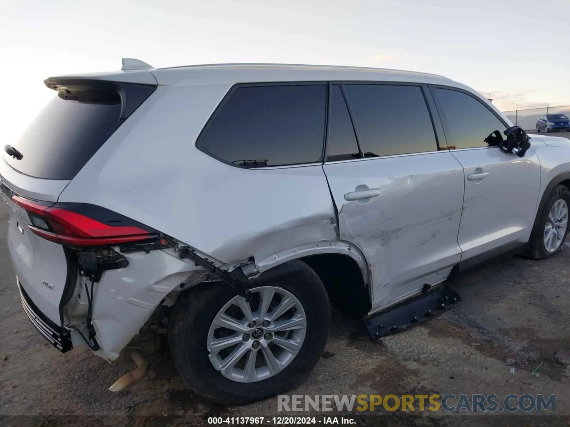 6 Photograph of a damaged car 5TDAAAB52RS023273 TOYOTA GRAND HIGHLANDER 2024