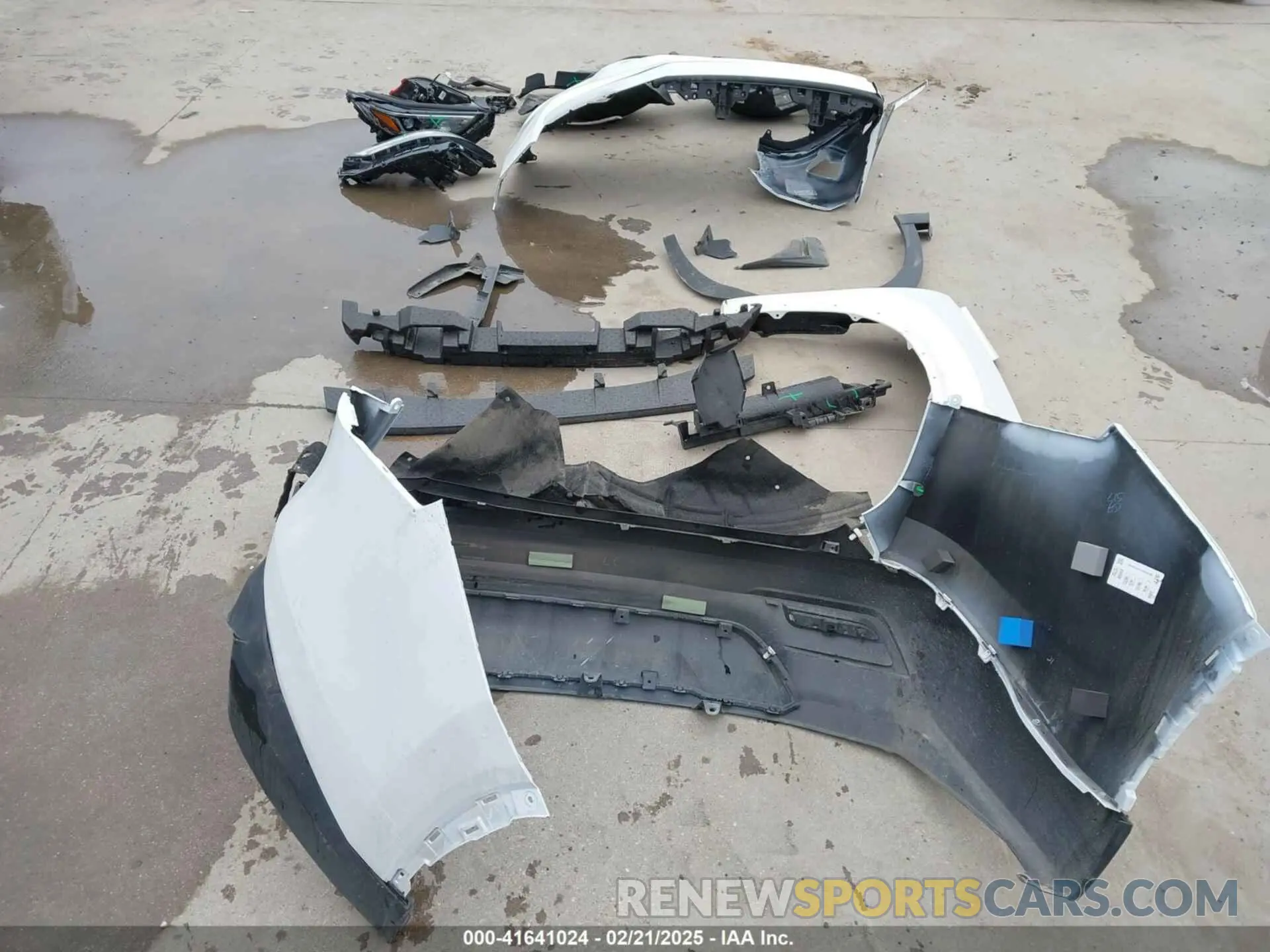 12 Photograph of a damaged car 5TDAAAB52RS059190 TOYOTA GRAND HIGHLANDER 2024
