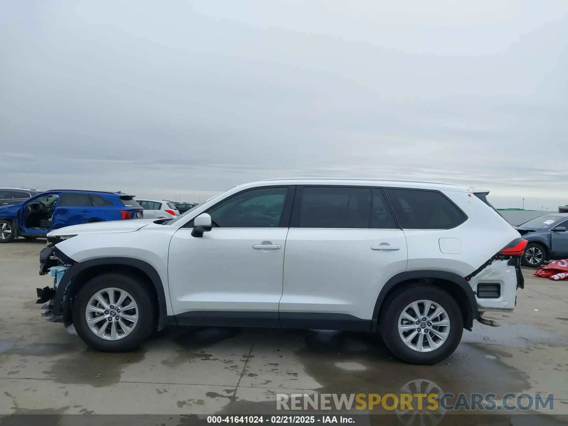 15 Photograph of a damaged car 5TDAAAB52RS059190 TOYOTA GRAND HIGHLANDER 2024