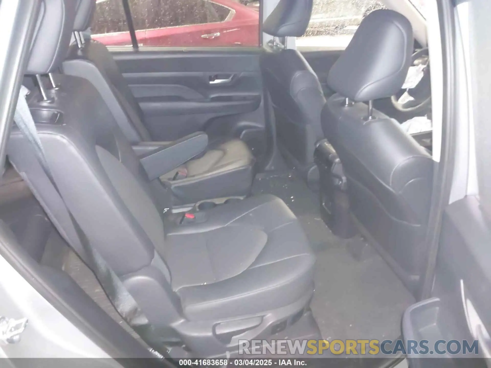 8 Фотография поврежденного автомобиля 5TDAAAB54RS060678 TOYOTA GRAND HIGHLANDER 2024