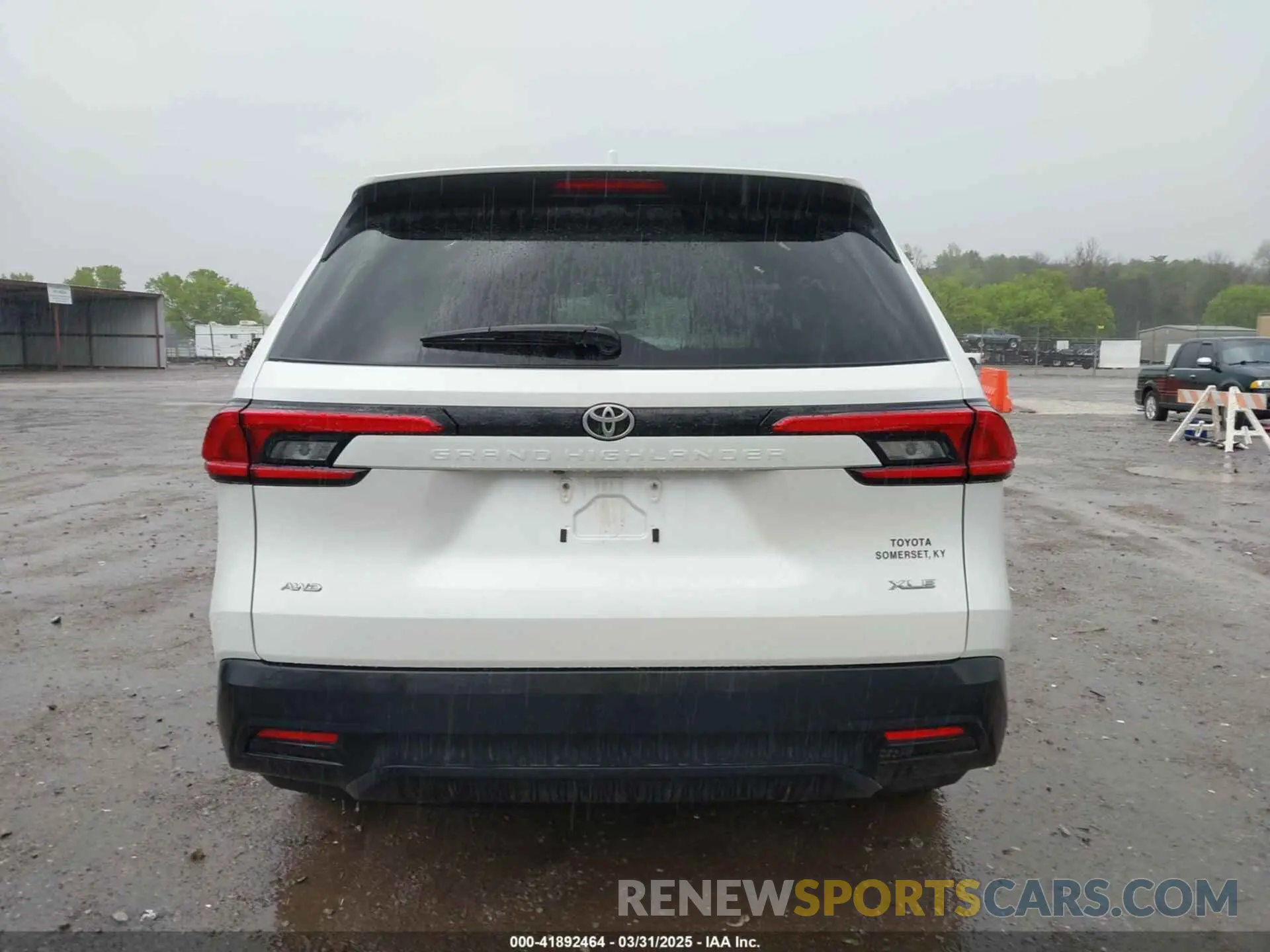 16 Photograph of a damaged car 5TDAAAB55RS013482 TOYOTA GRAND HIGHLANDER 2024