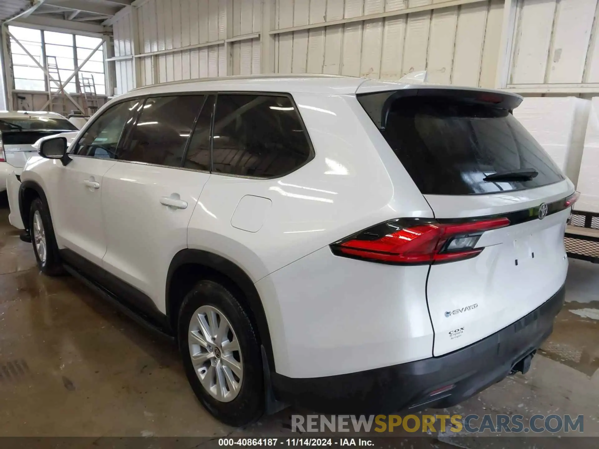 3 Фотография поврежденного автомобиля 5TDACAB51RS009505 TOYOTA GRAND HIGHLANDER 2024