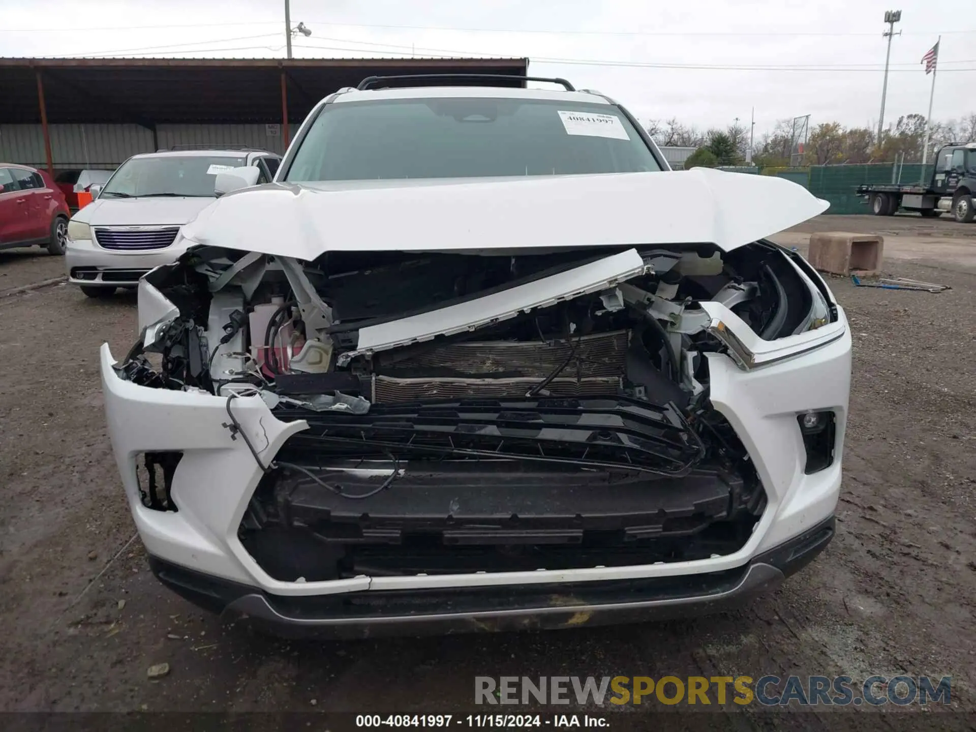 12 Photograph of a damaged car 5TDACAB52RS009786 TOYOTA GRAND HIGHLANDER 2024