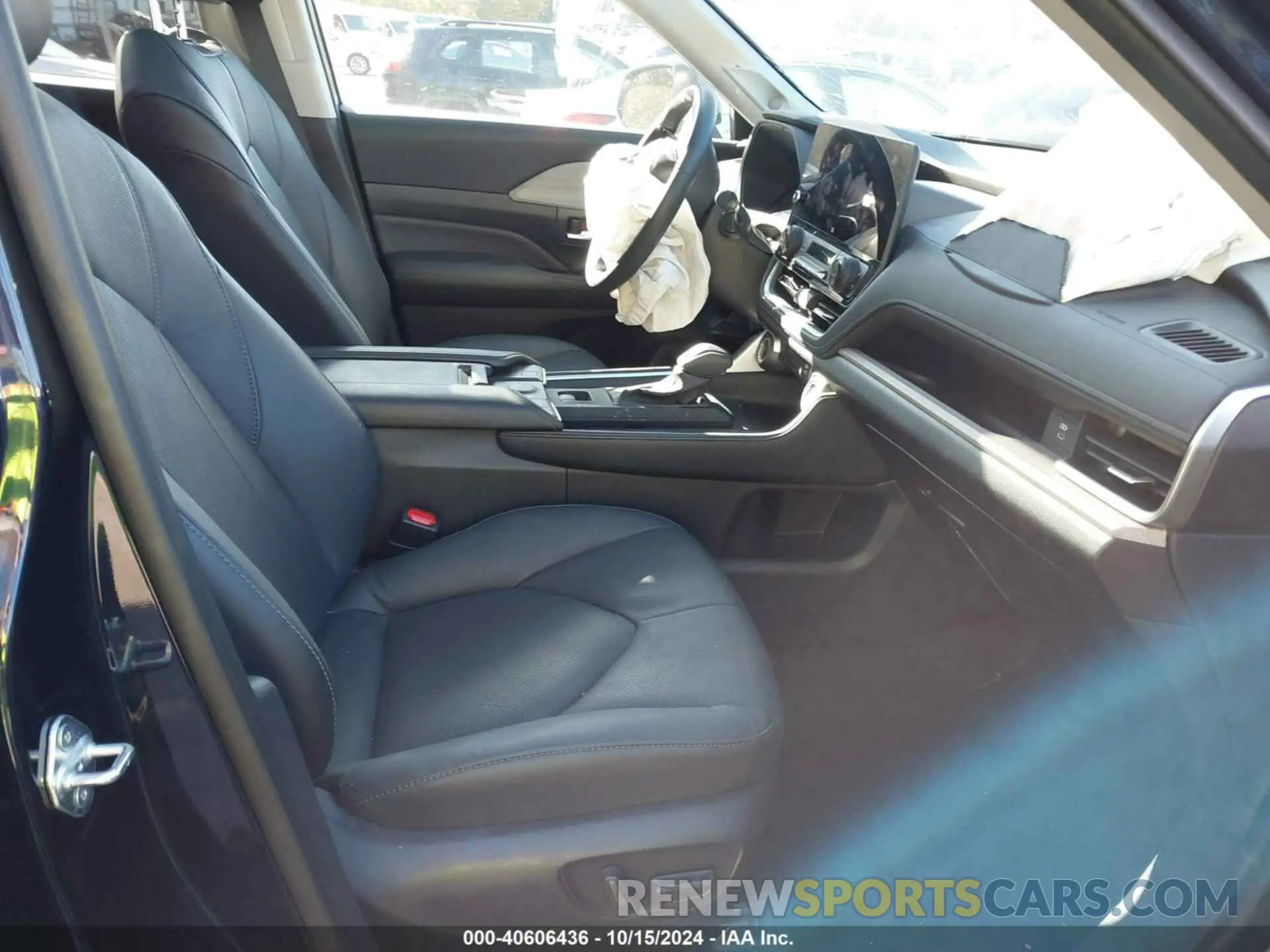 5 Photograph of a damaged car 5TDACAB54RS004749 TOYOTA GRAND HIGHLANDER 2024
