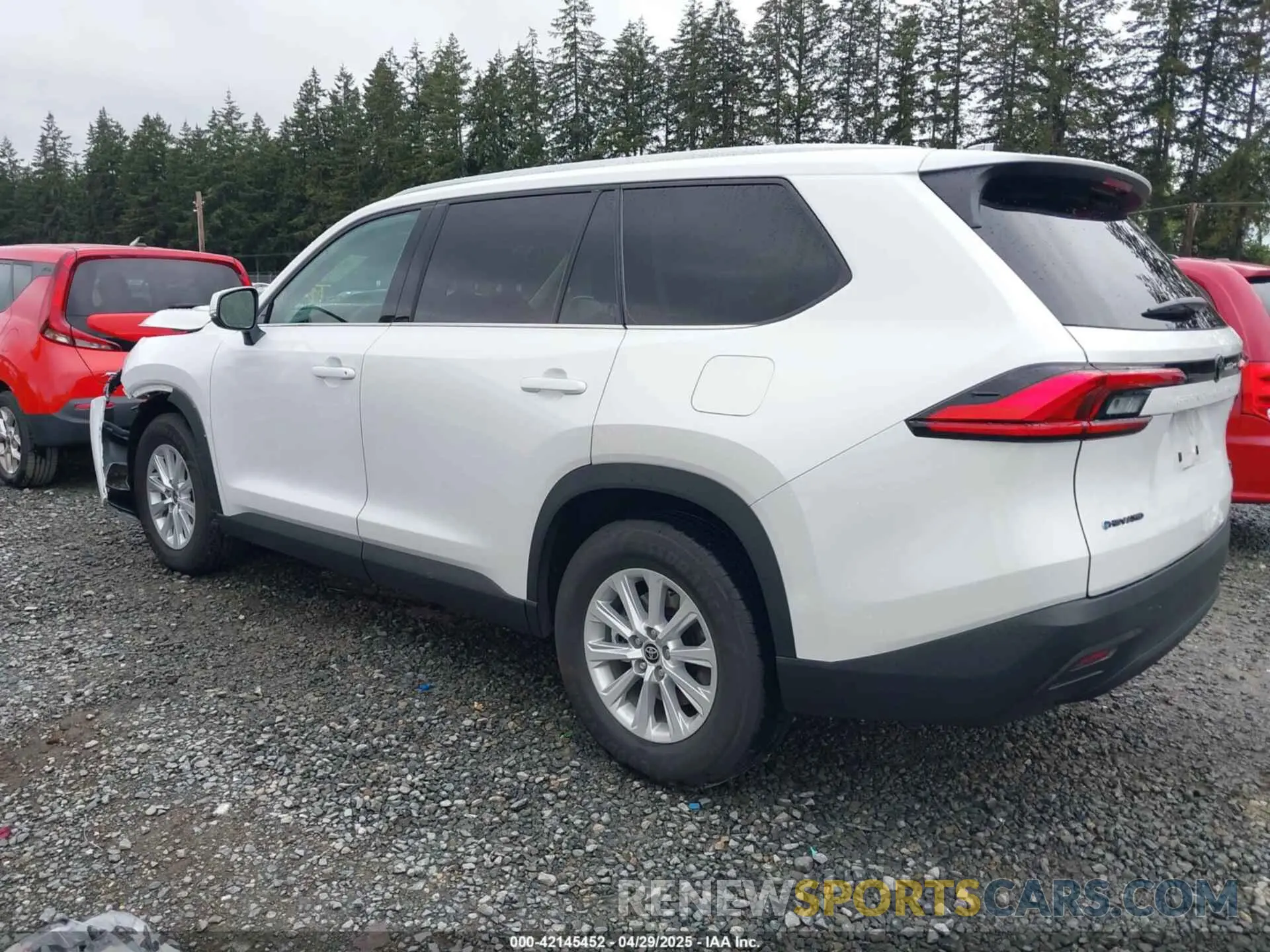 3 Photograph of a damaged car 5TDACAB57RS009802 TOYOTA GRAND HIGHLANDER 2024