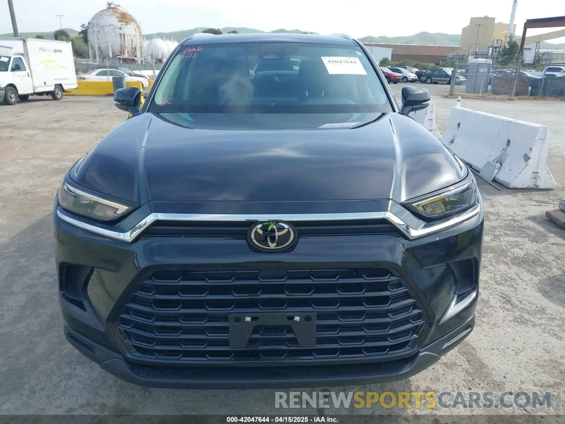 6 Photograph of a damaged car 5TDACAB57RS030827 TOYOTA GRAND HIGHLANDER 2024