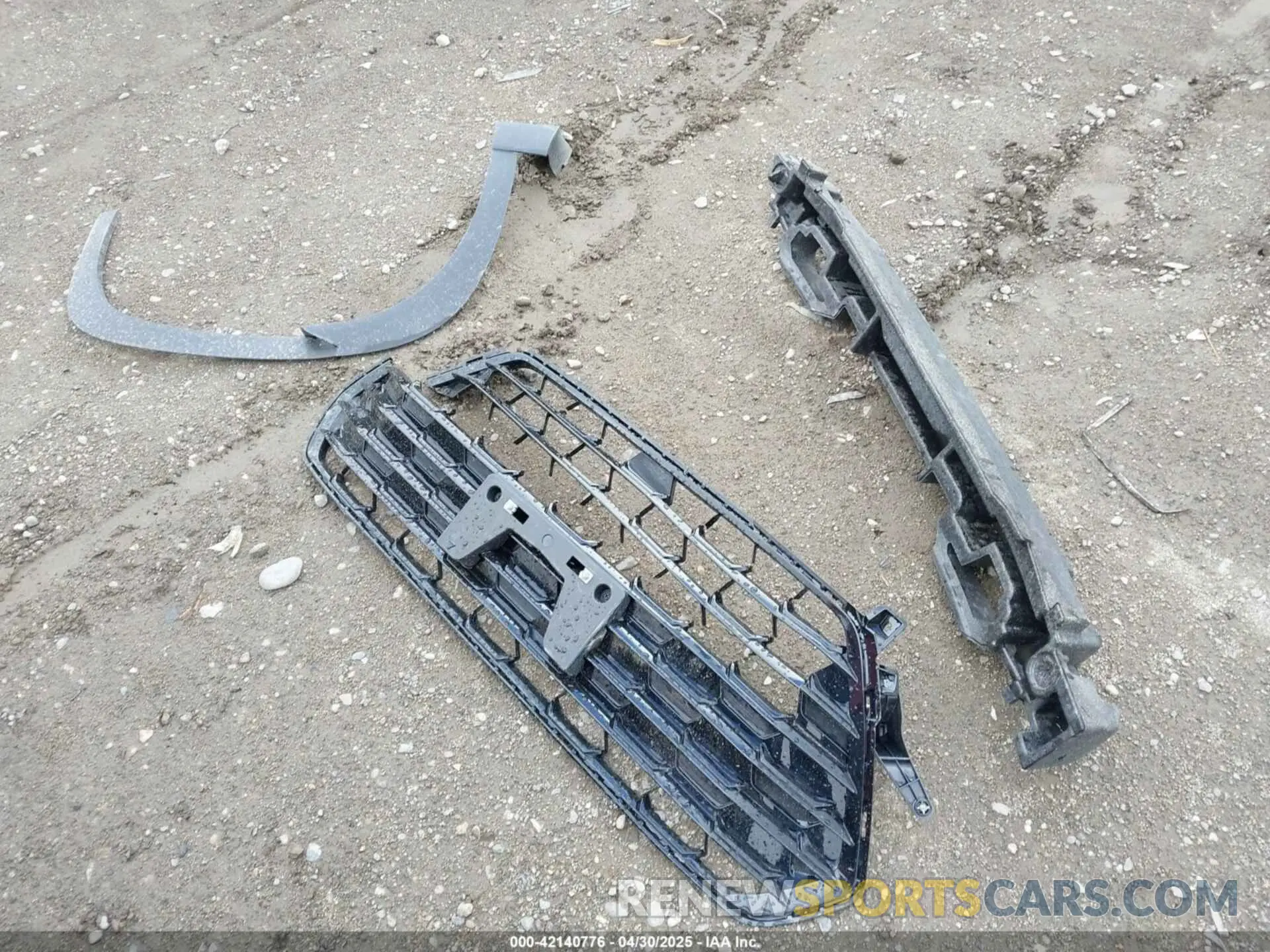 12 Фотография поврежденного автомобиля 5TDACAB58RS005886 TOYOTA GRAND HIGHLANDER 2024