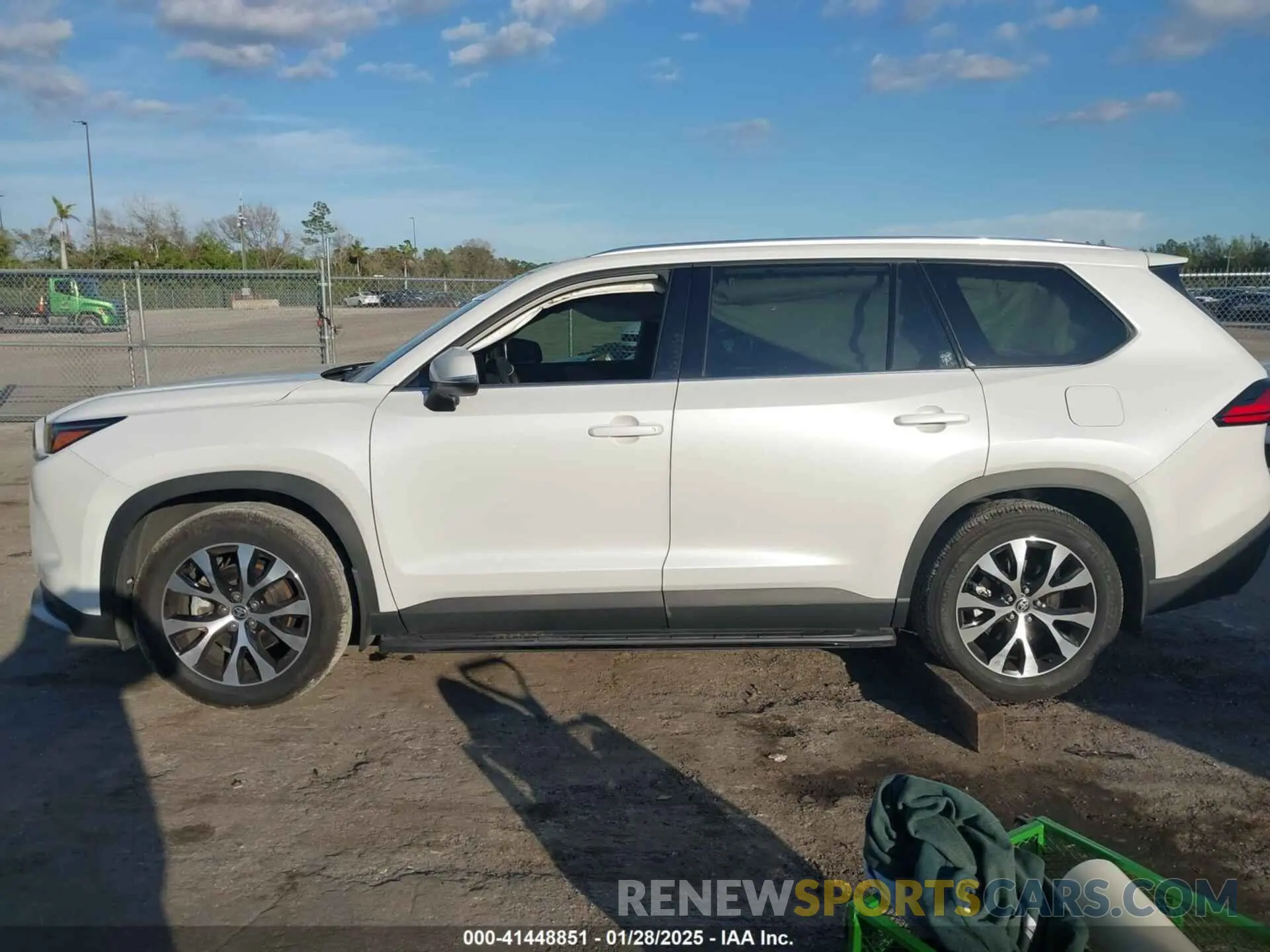 14 Фотография поврежденного автомобиля 5TDADAB53RS006554 TOYOTA GRAND HIGHLANDER 2024