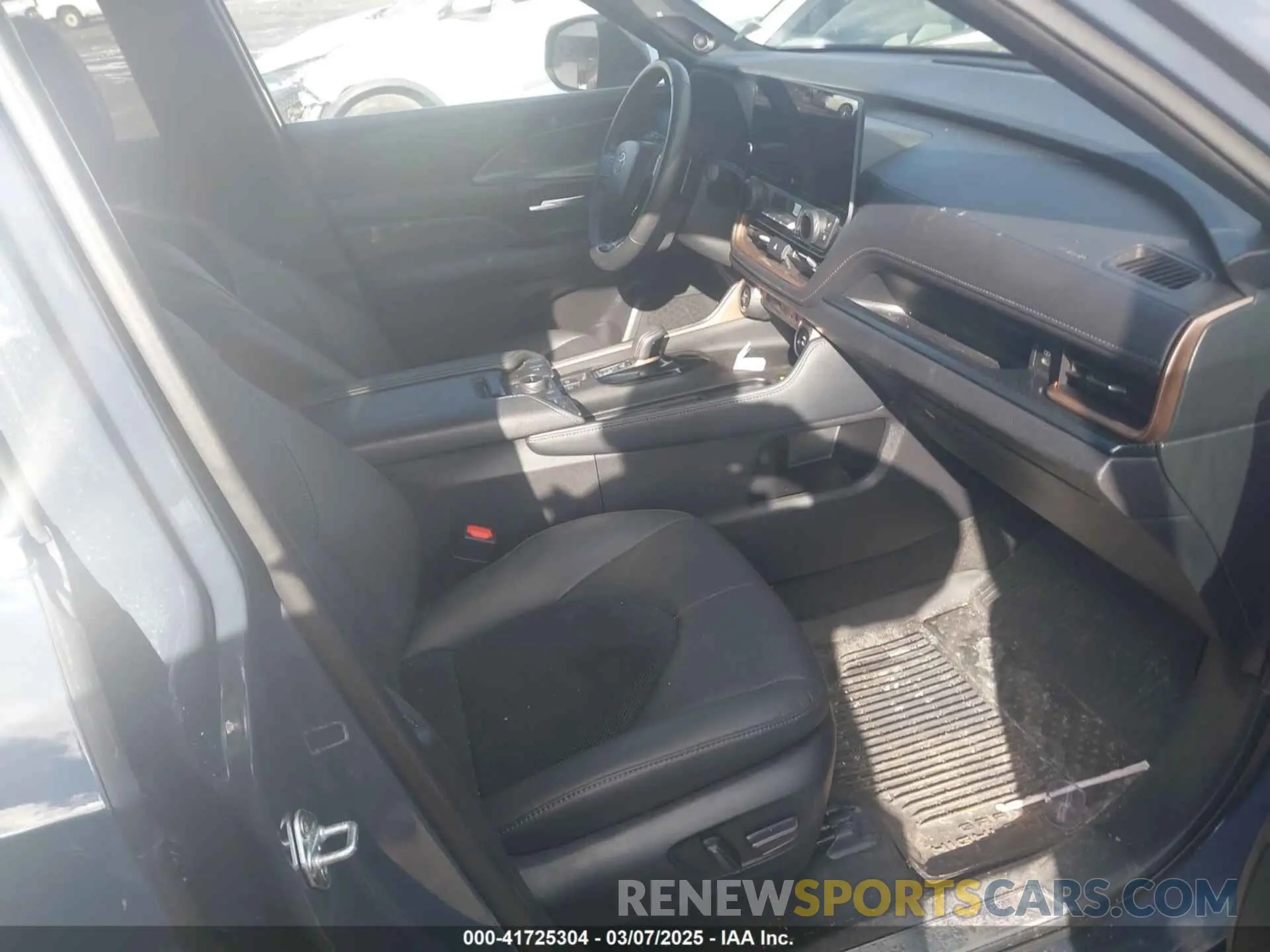 5 Фотография поврежденного автомобиля 5TDADAB58RS000426 TOYOTA GRAND HIGHLANDER 2024