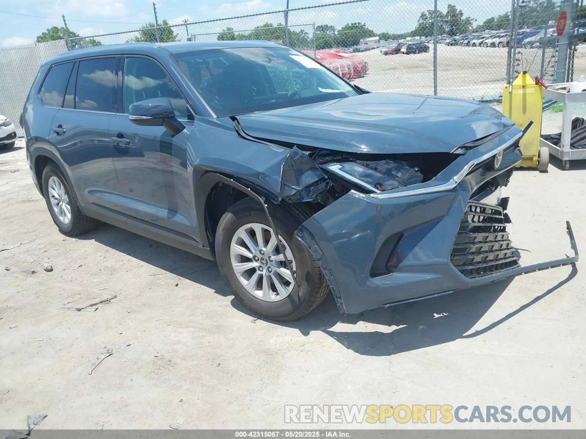 1 Photograph of a damaged car 5TDAAAB56SS084261 TOYOTA GRAND HIGHLANDER 2025