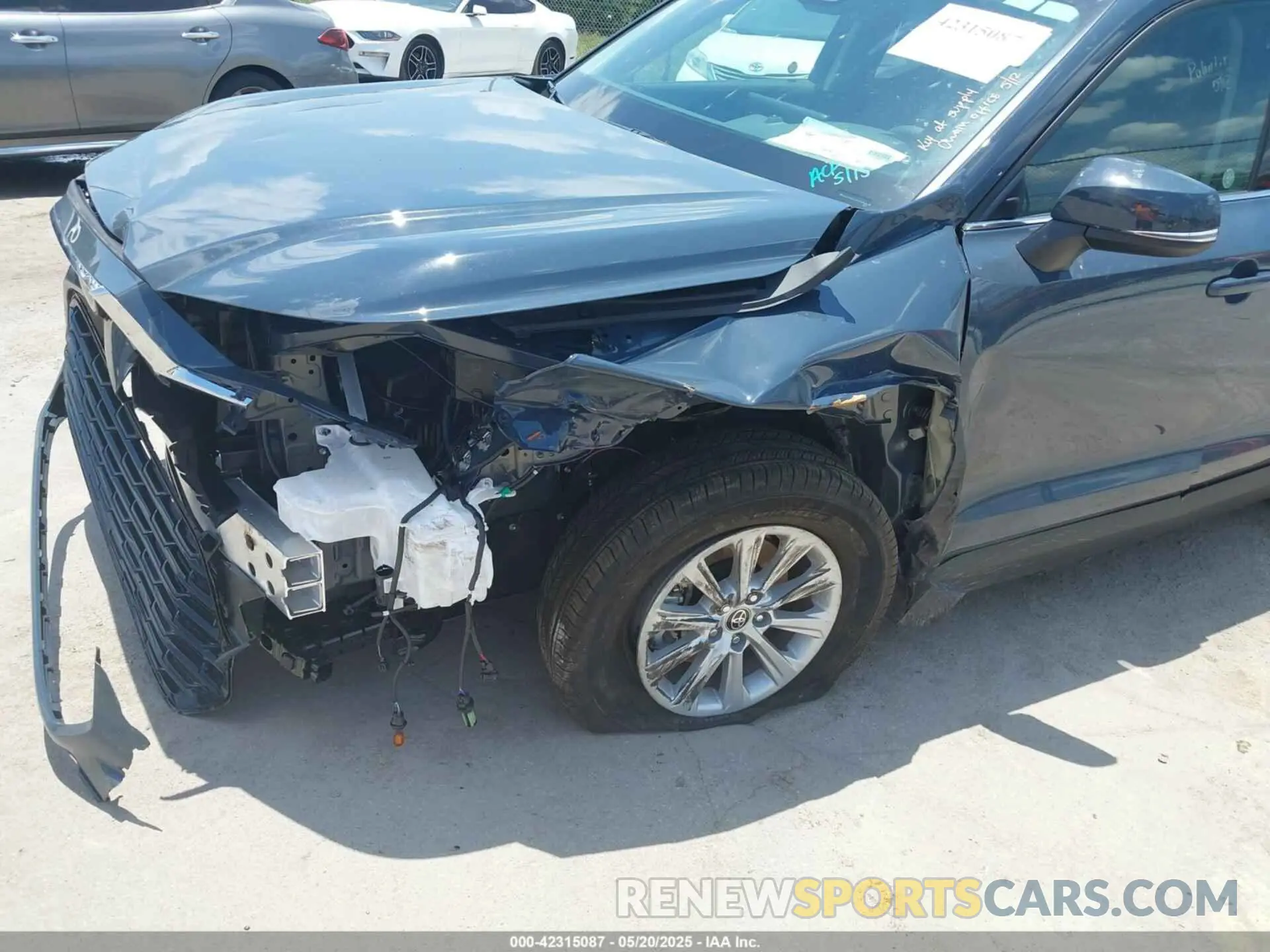 6 Photograph of a damaged car 5TDAAAB56SS084261 TOYOTA GRAND HIGHLANDER 2025