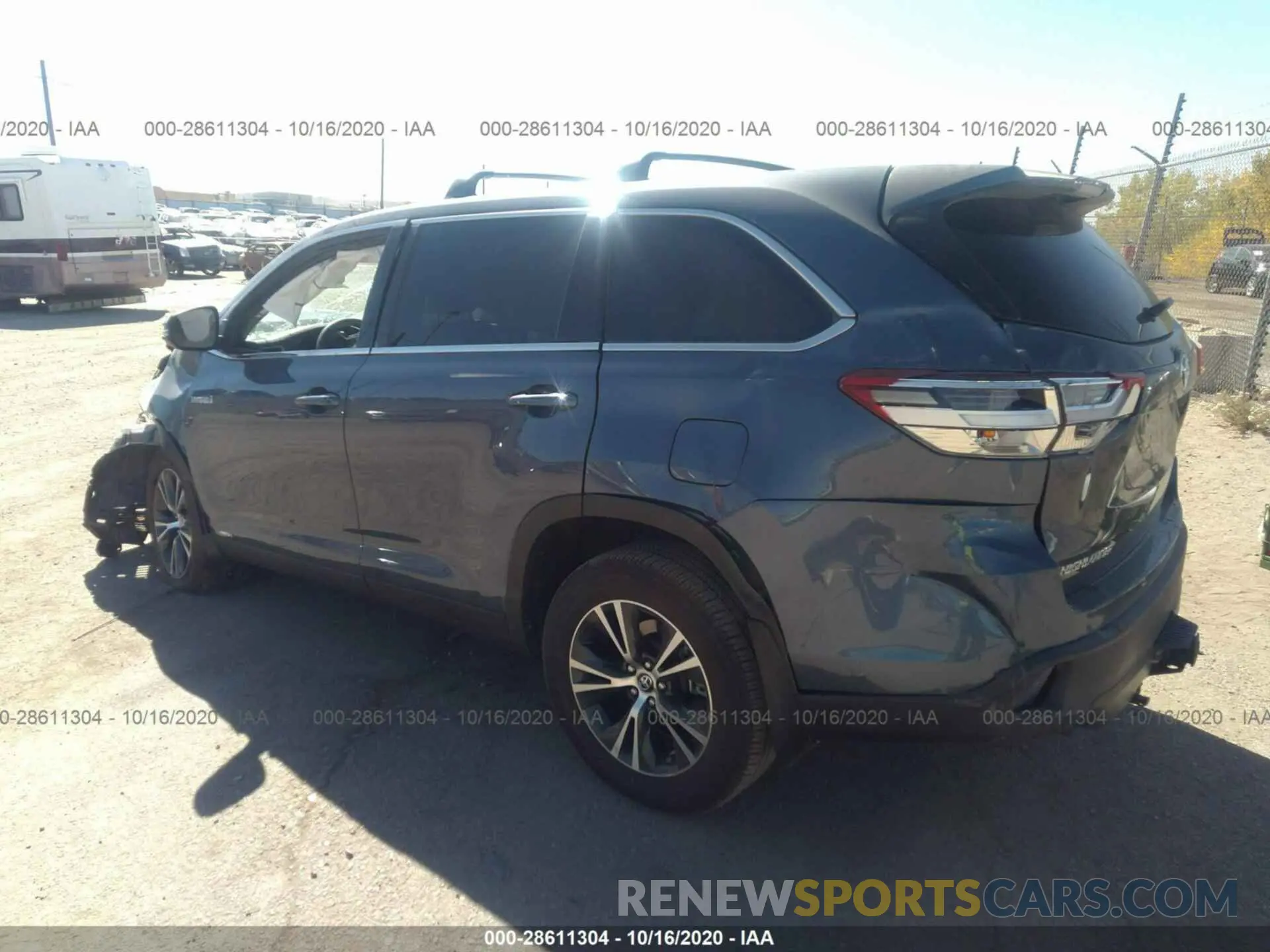 3 Фотография поврежденного автомобиля 5TDBGRFH0KS062519 TOYOTA HIGHLANDER 2019