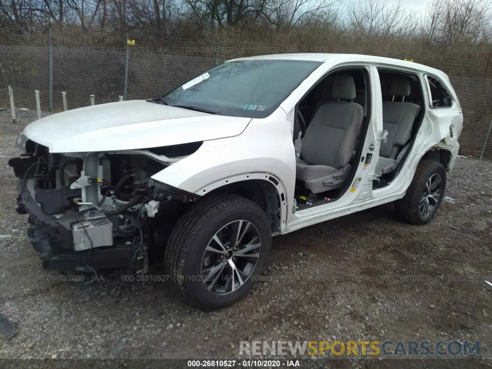 2 Photograph of a damaged car 5TDBGRFH5KS064251 TOYOTA HIGHLANDER 2019