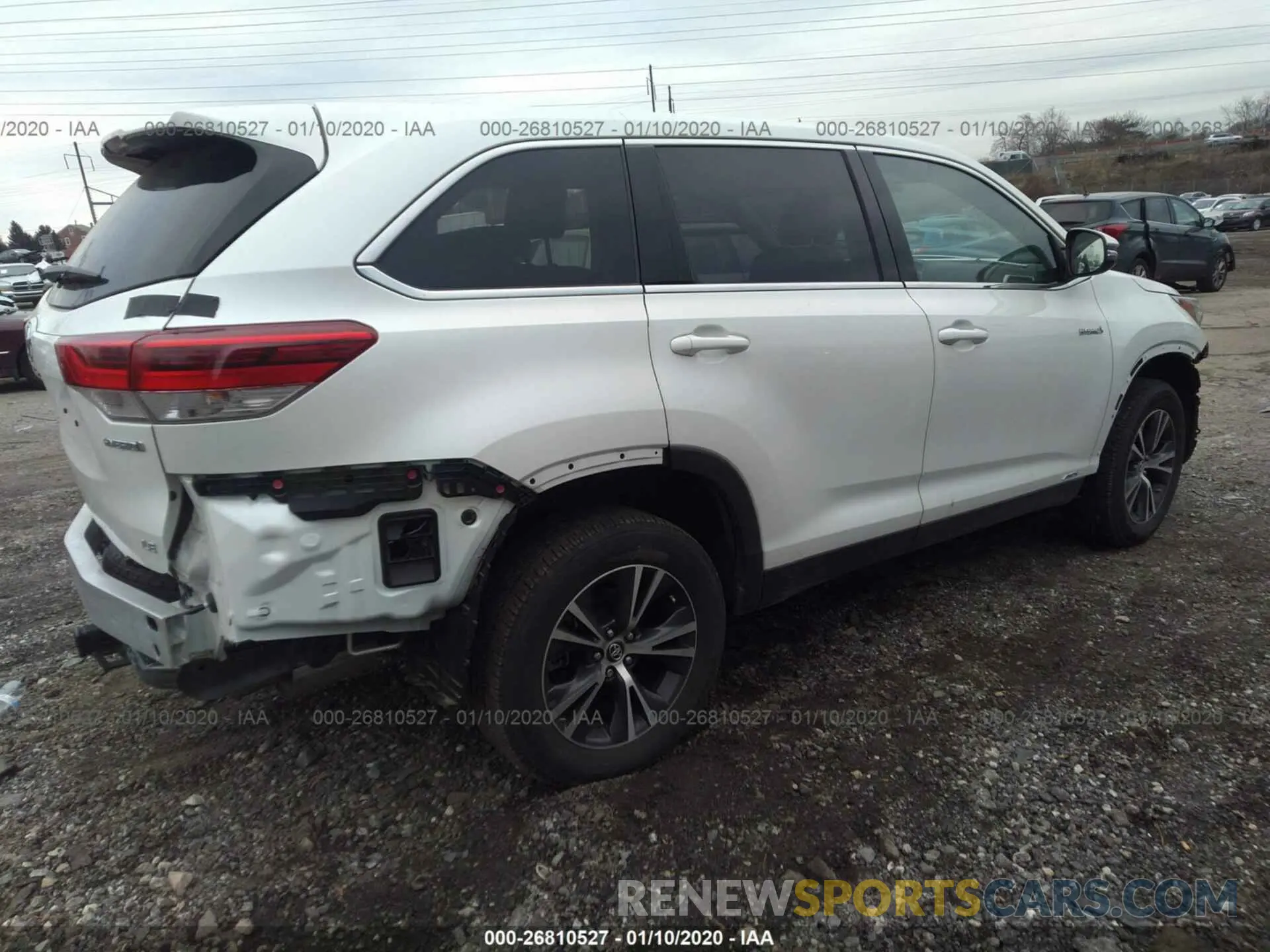 4 Photograph of a damaged car 5TDBGRFH5KS064251 TOYOTA HIGHLANDER 2019