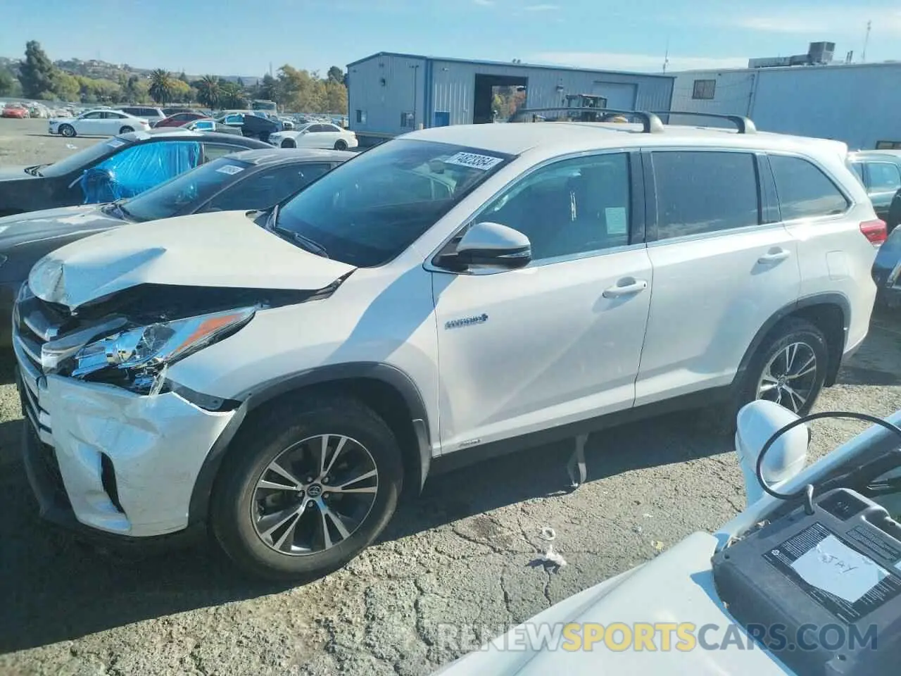 1 Фотография поврежденного автомобиля 5TDBGRFH5KS070714 TOYOTA HIGHLANDER 2019