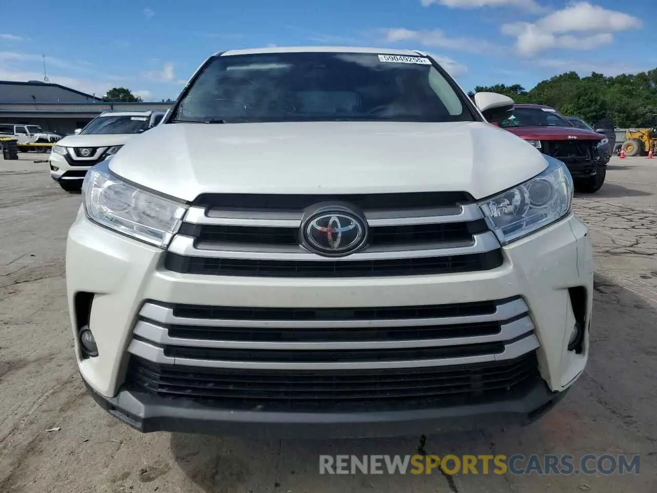 5 Photograph of a damaged car 5TDBZRFH0KS725596 TOYOTA HIGHLANDER 2019