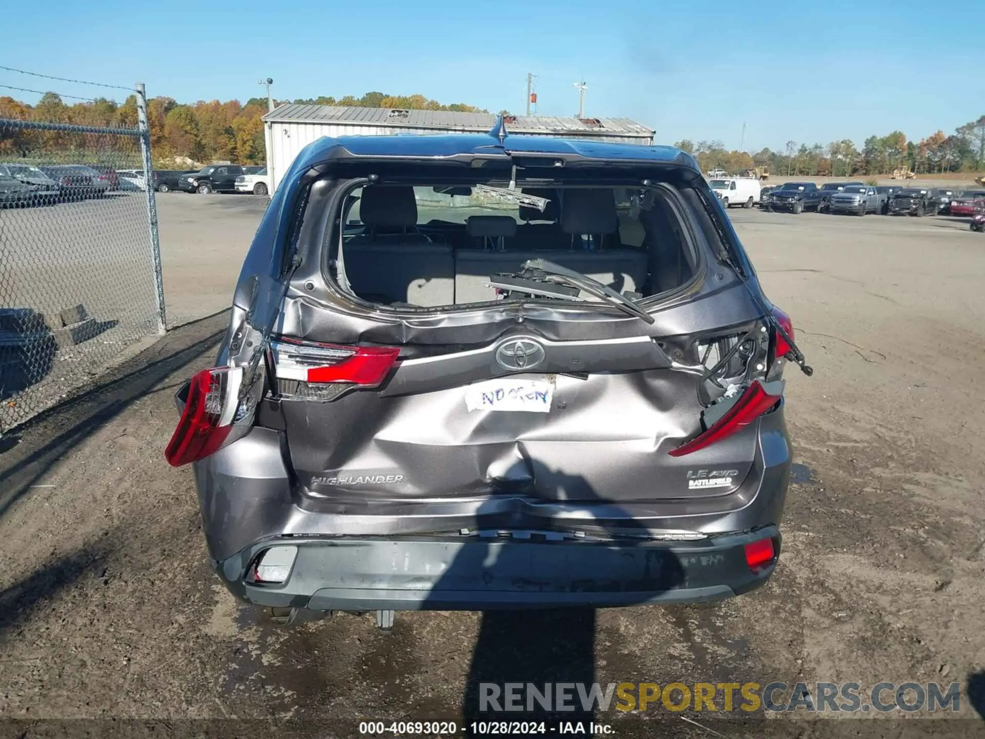 16 Photograph of a damaged car 5TDBZRFH0KS730099 TOYOTA HIGHLANDER 2019