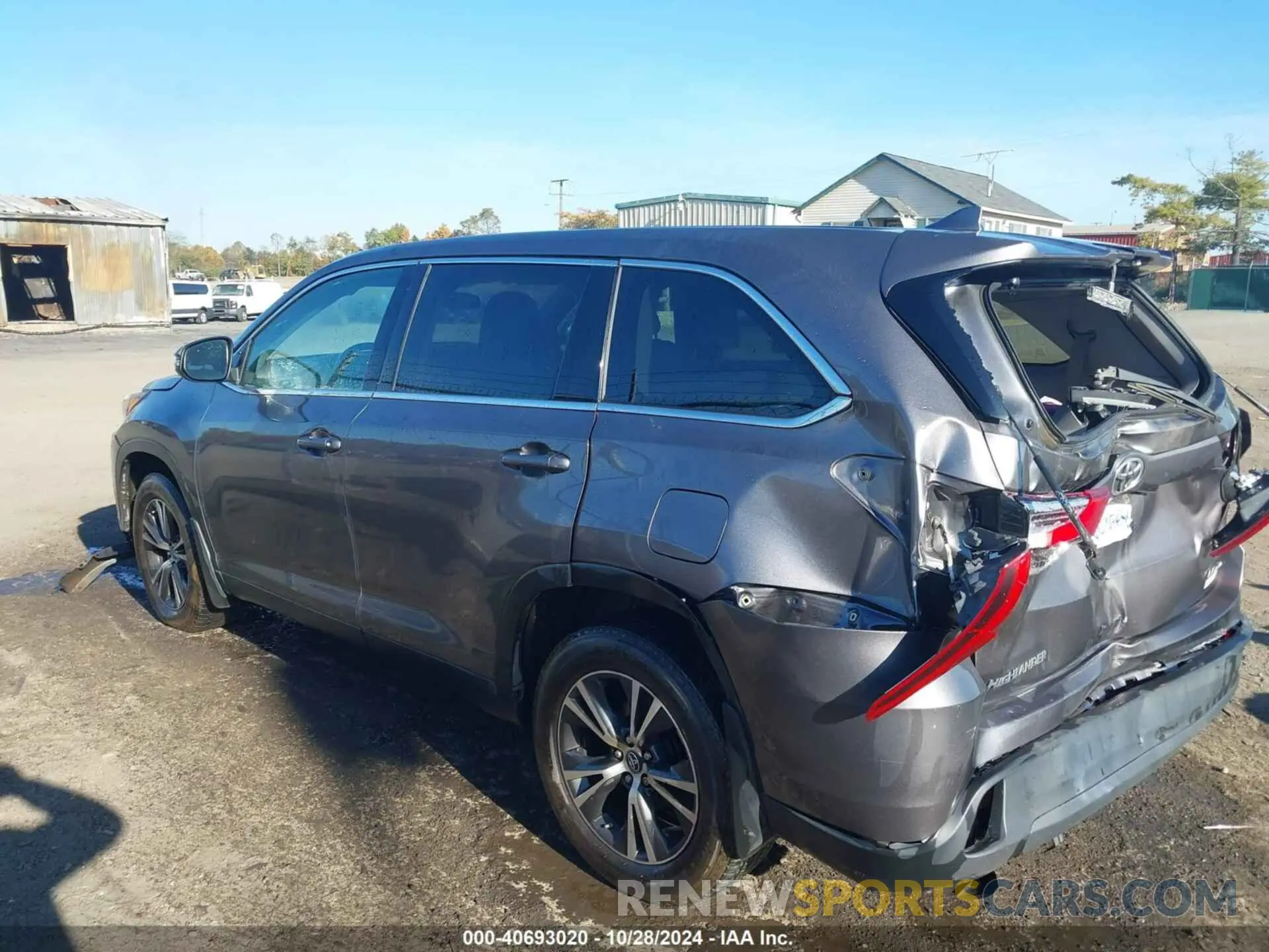 3 Photograph of a damaged car 5TDBZRFH0KS730099 TOYOTA HIGHLANDER 2019