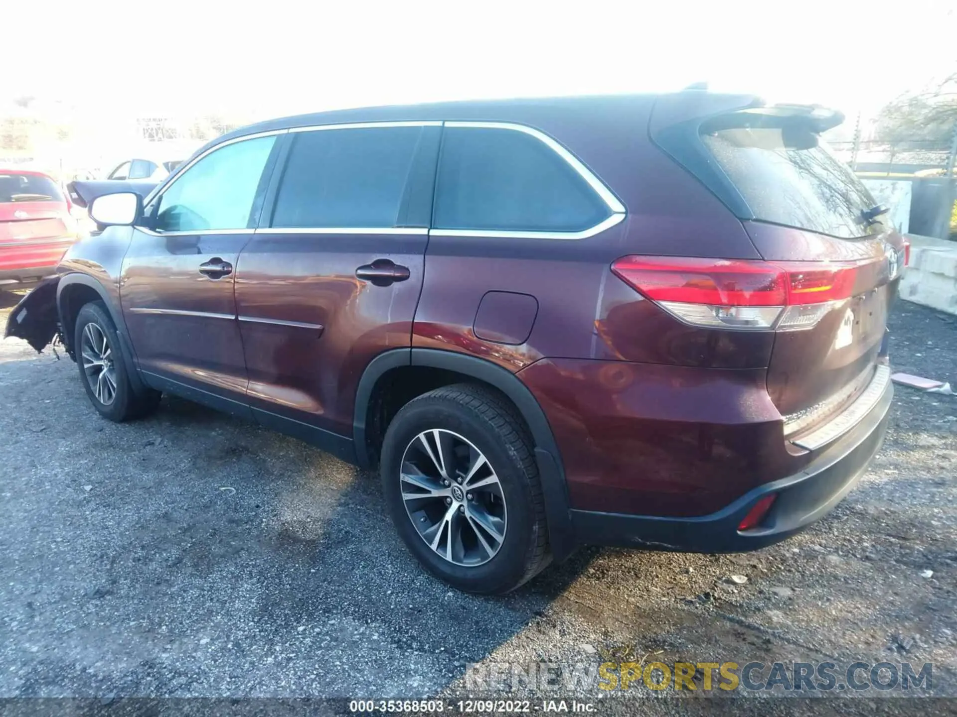 3 Фотография поврежденного автомобиля 5TDBZRFH0KS964341 TOYOTA HIGHLANDER 2019