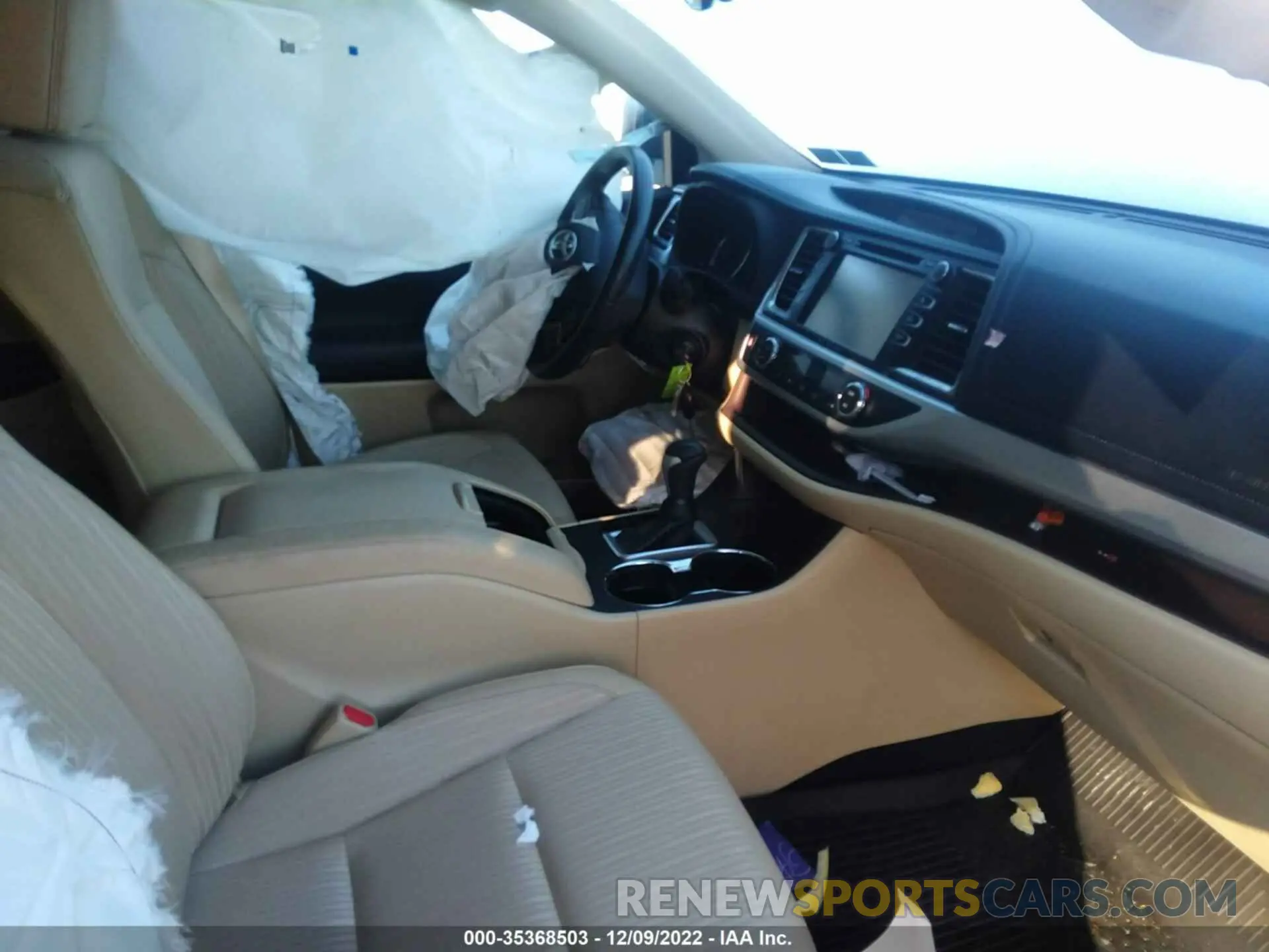 5 Фотография поврежденного автомобиля 5TDBZRFH0KS964341 TOYOTA HIGHLANDER 2019