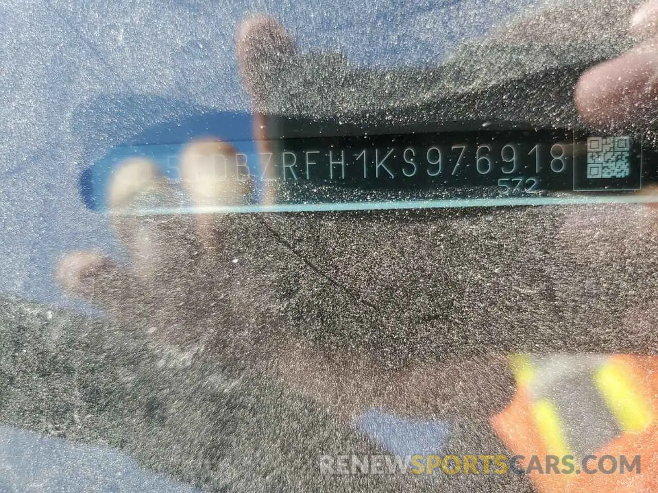 13 Photograph of a damaged car 5TDBZRFH1KS976918 TOYOTA HIGHLANDER 2019