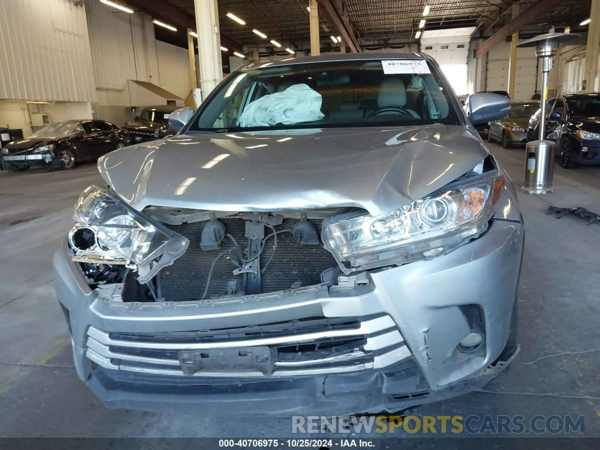 6 Фотография поврежденного автомобиля 5TDBZRFH2KS717533 TOYOTA HIGHLANDER 2019