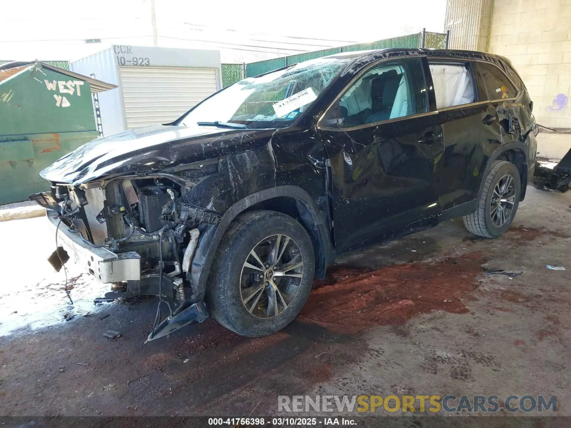 2 Photograph of a damaged car 5TDBZRFH2KS743601 TOYOTA HIGHLANDER 2019
