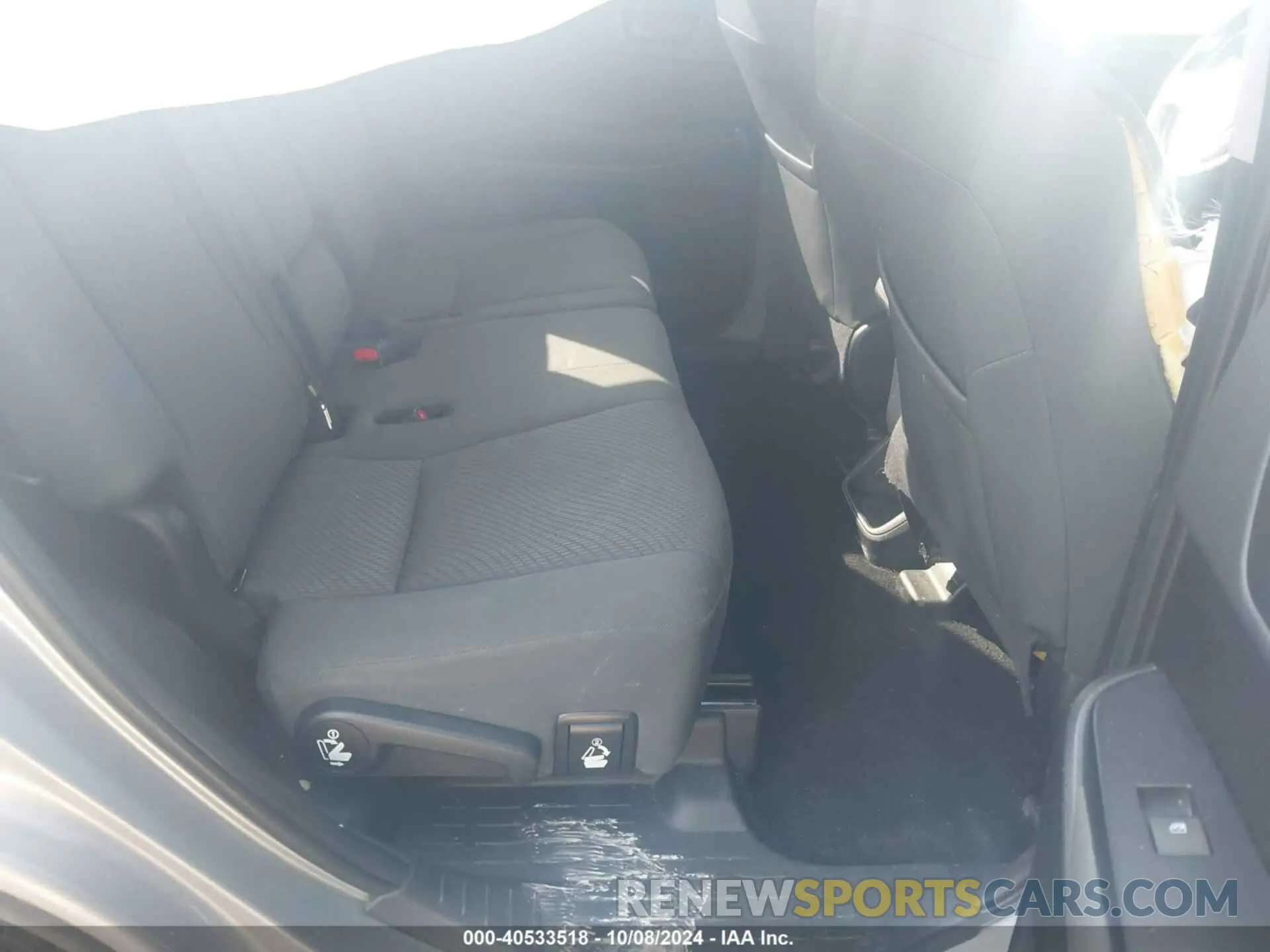 8 Фотография поврежденного автомобиля 5TDBZRFH2KS937691 TOYOTA HIGHLANDER 2019