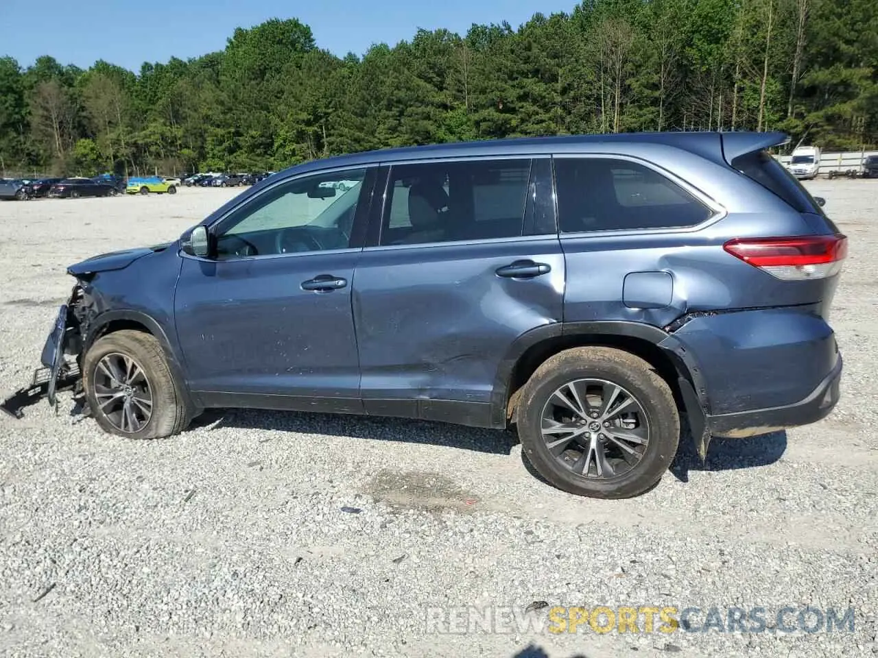 2 Photograph of a damaged car 5TDBZRFH2KS940185 TOYOTA HIGHLANDER 2019