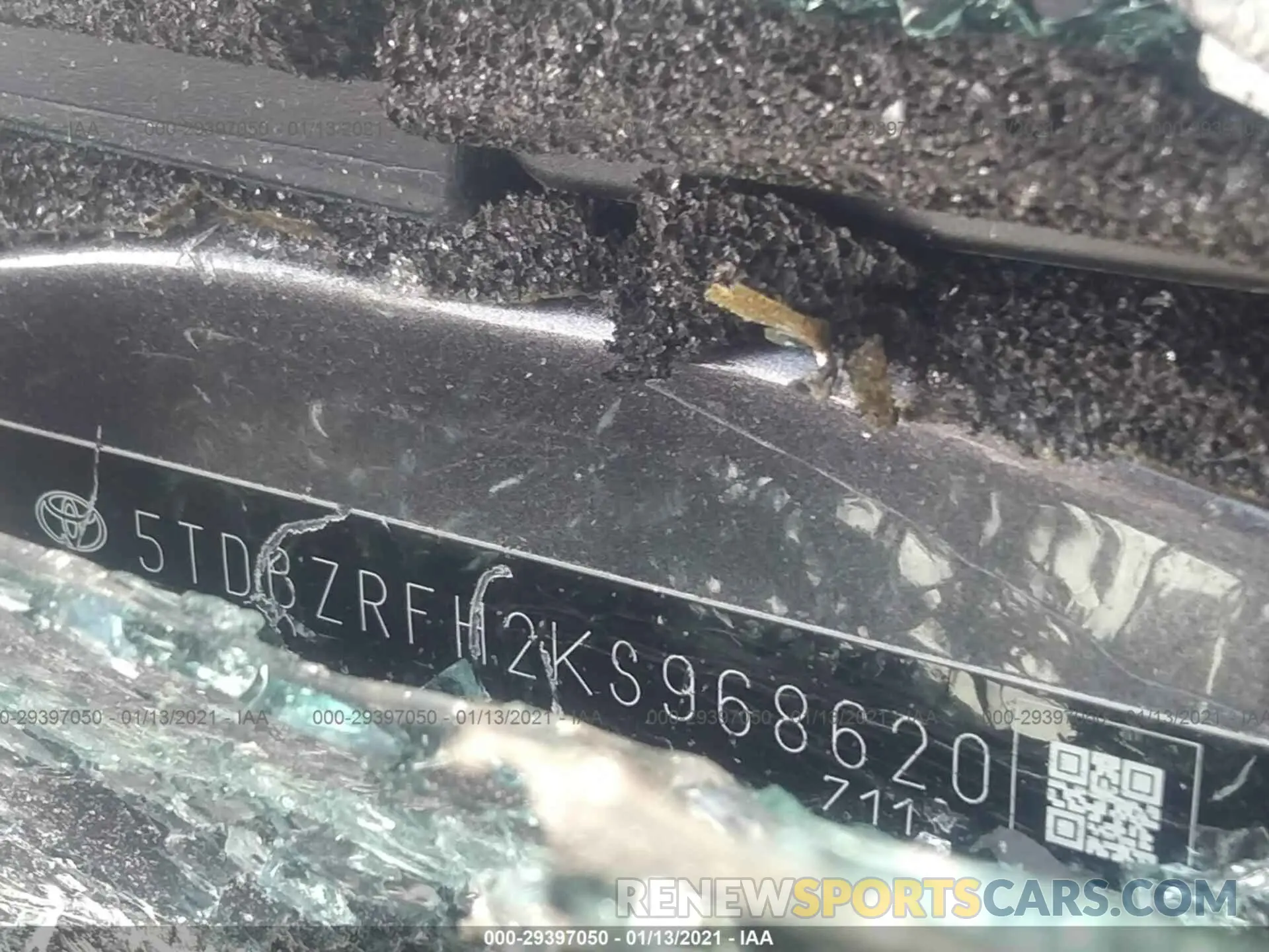 9 Фотография поврежденного автомобиля 5TDBZRFH2KS968620 TOYOTA HIGHLANDER 2019