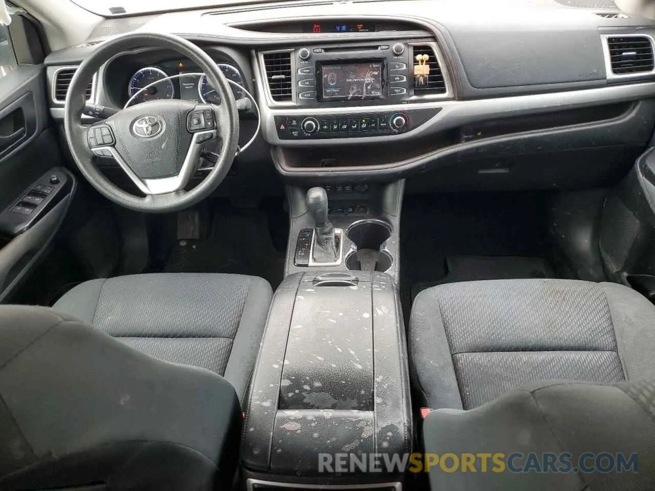 8 Photograph of a damaged car 5TDBZRFH2KS981335 TOYOTA HIGHLANDER 2019