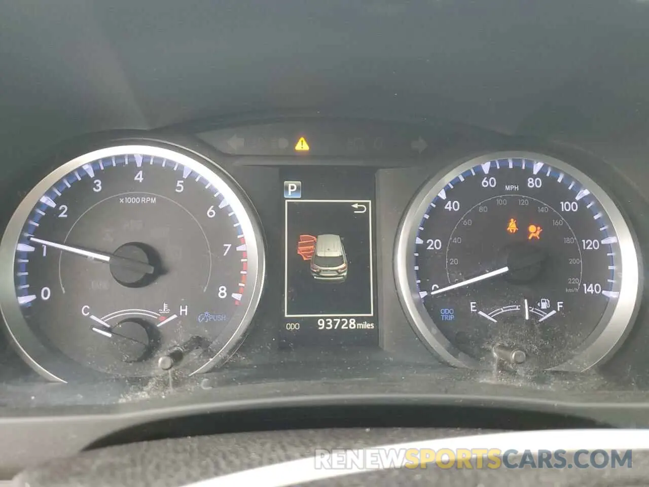 9 Photograph of a damaged car 5TDBZRFH2KS981335 TOYOTA HIGHLANDER 2019