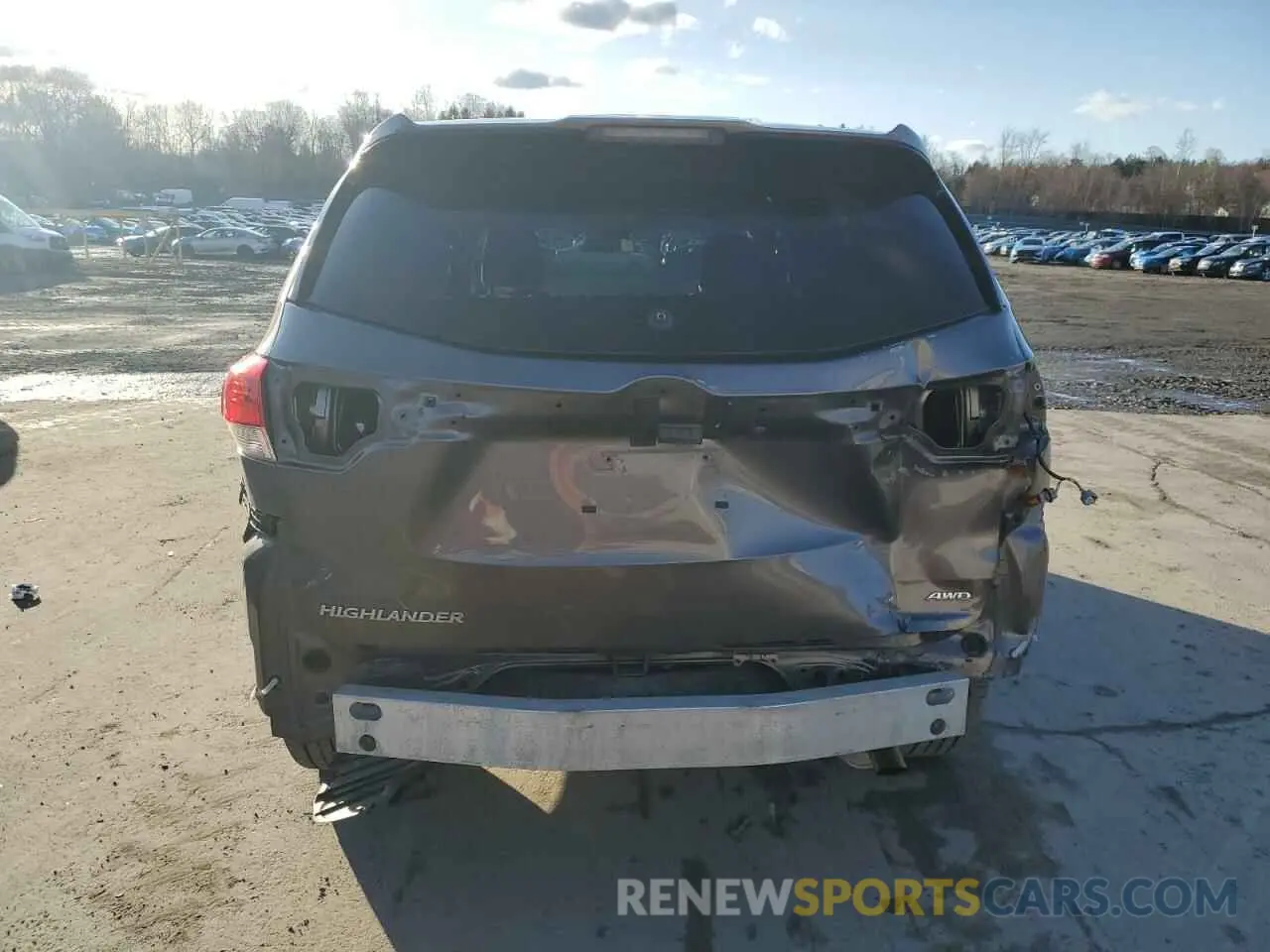 6 Photograph of a damaged car 5TDBZRFH3KS987838 TOYOTA HIGHLANDER 2019