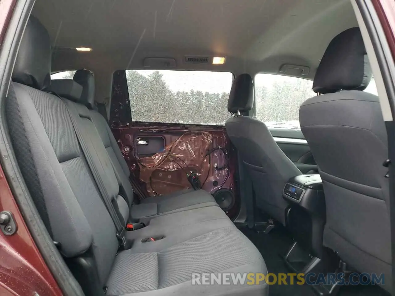 11 Фотография поврежденного автомобиля 5TDBZRFH4KS711202 TOYOTA HIGHLANDER 2019