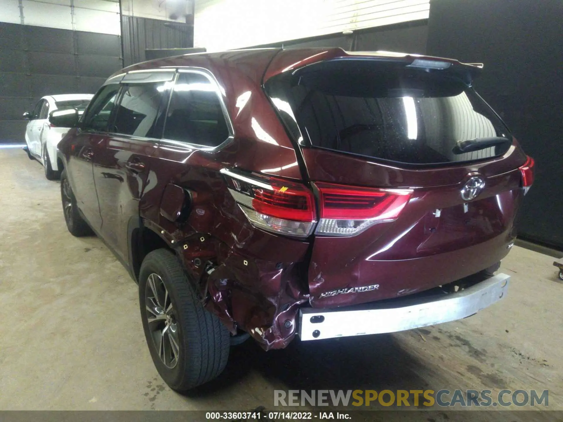 6 Фотография поврежденного автомобиля 5TDBZRFH4KS725620 TOYOTA HIGHLANDER 2019