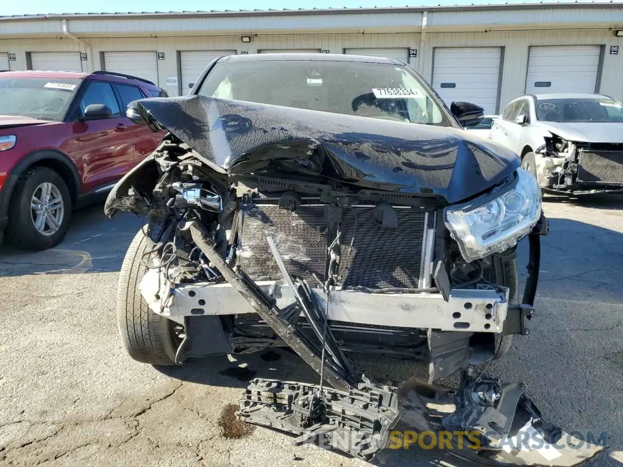5 Photograph of a damaged car 5TDBZRFH4KS919841 TOYOTA HIGHLANDER 2019